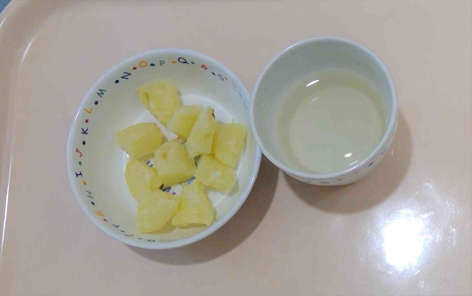 じゃがいももち（ポテトピザの日の後期食です。もちもち感は抑えています♪）