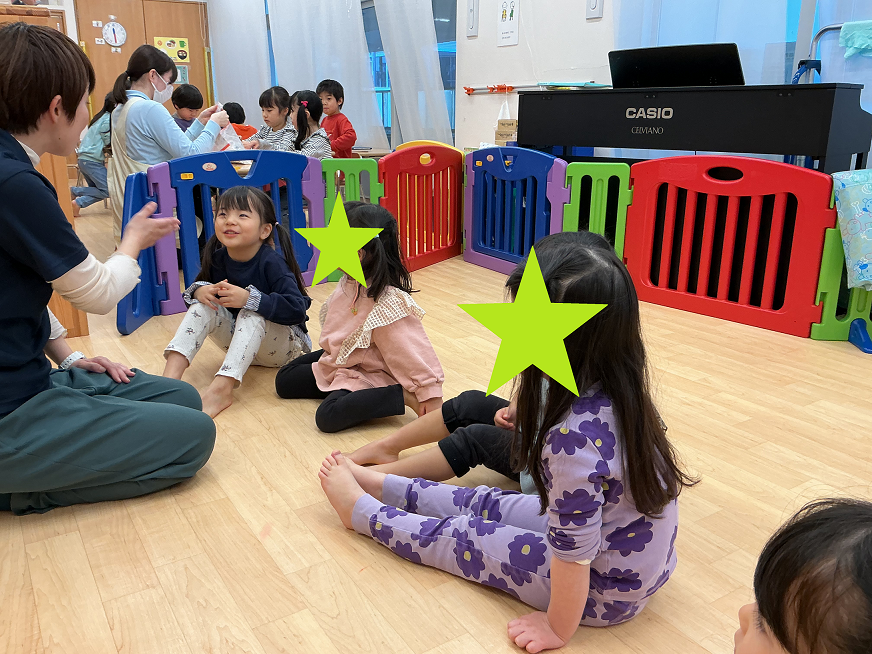 りす組（3歳児）☆英語の様子☆