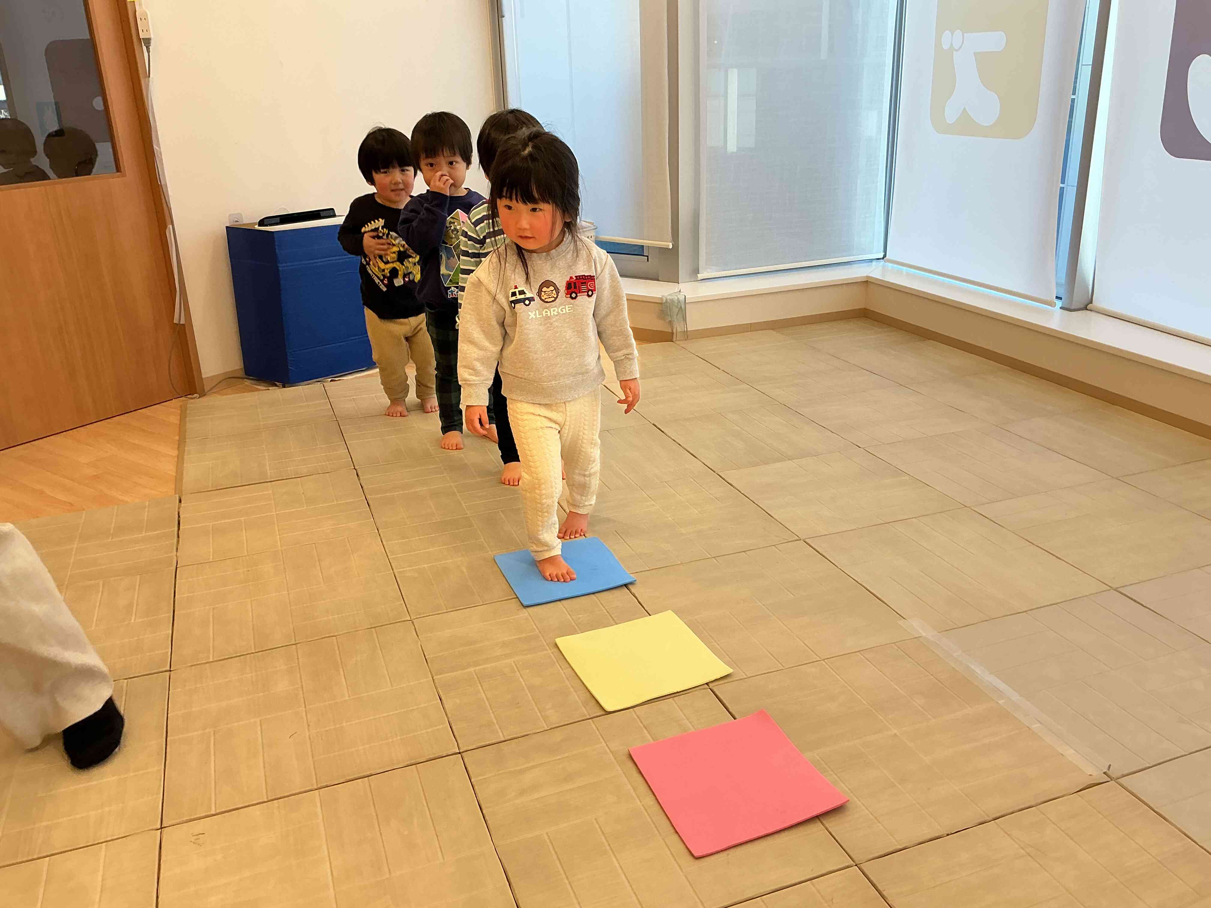 じゅんばん、まてるよ！