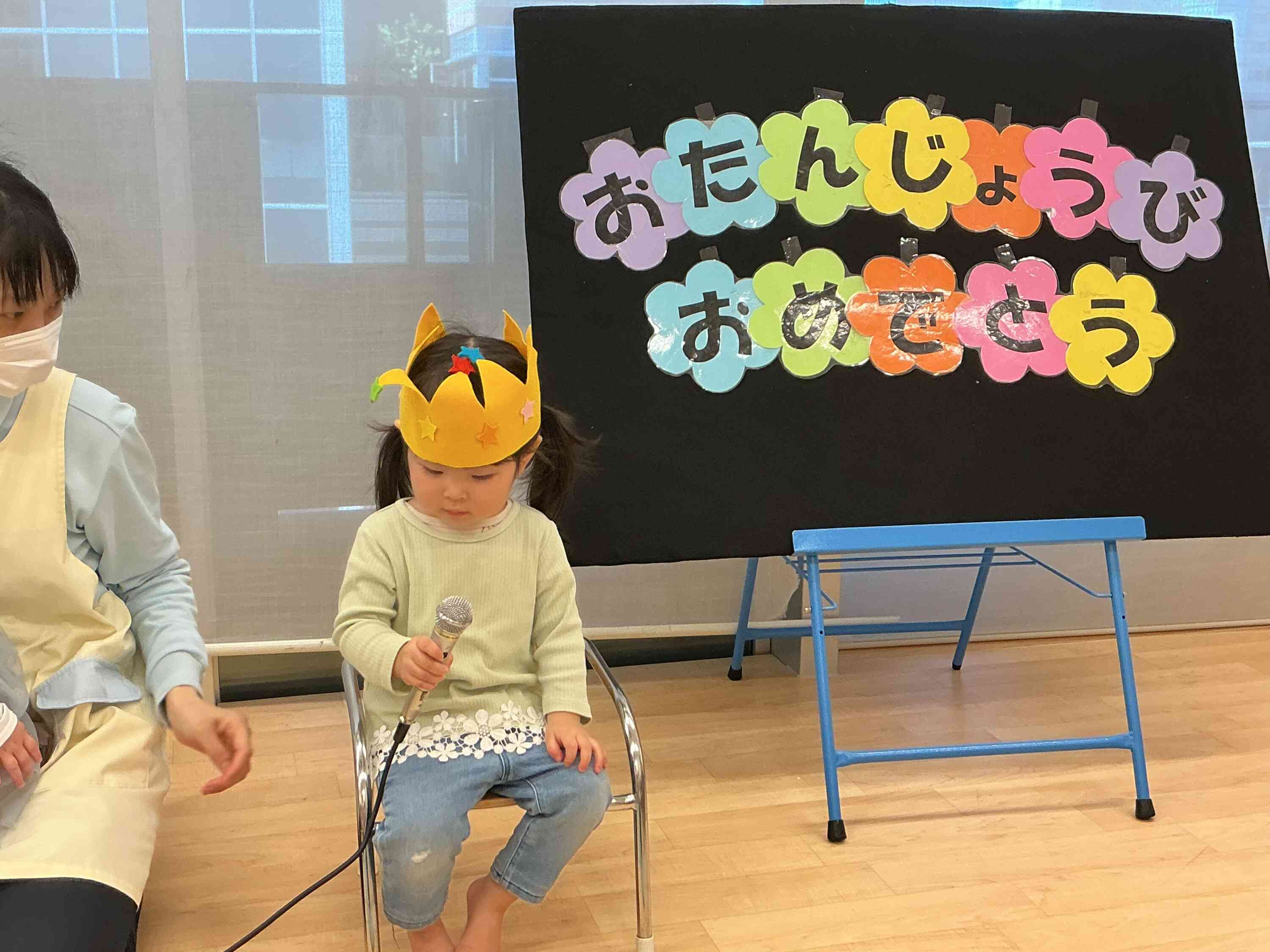 マイクを持ってインタビューに答えることが出来ました!