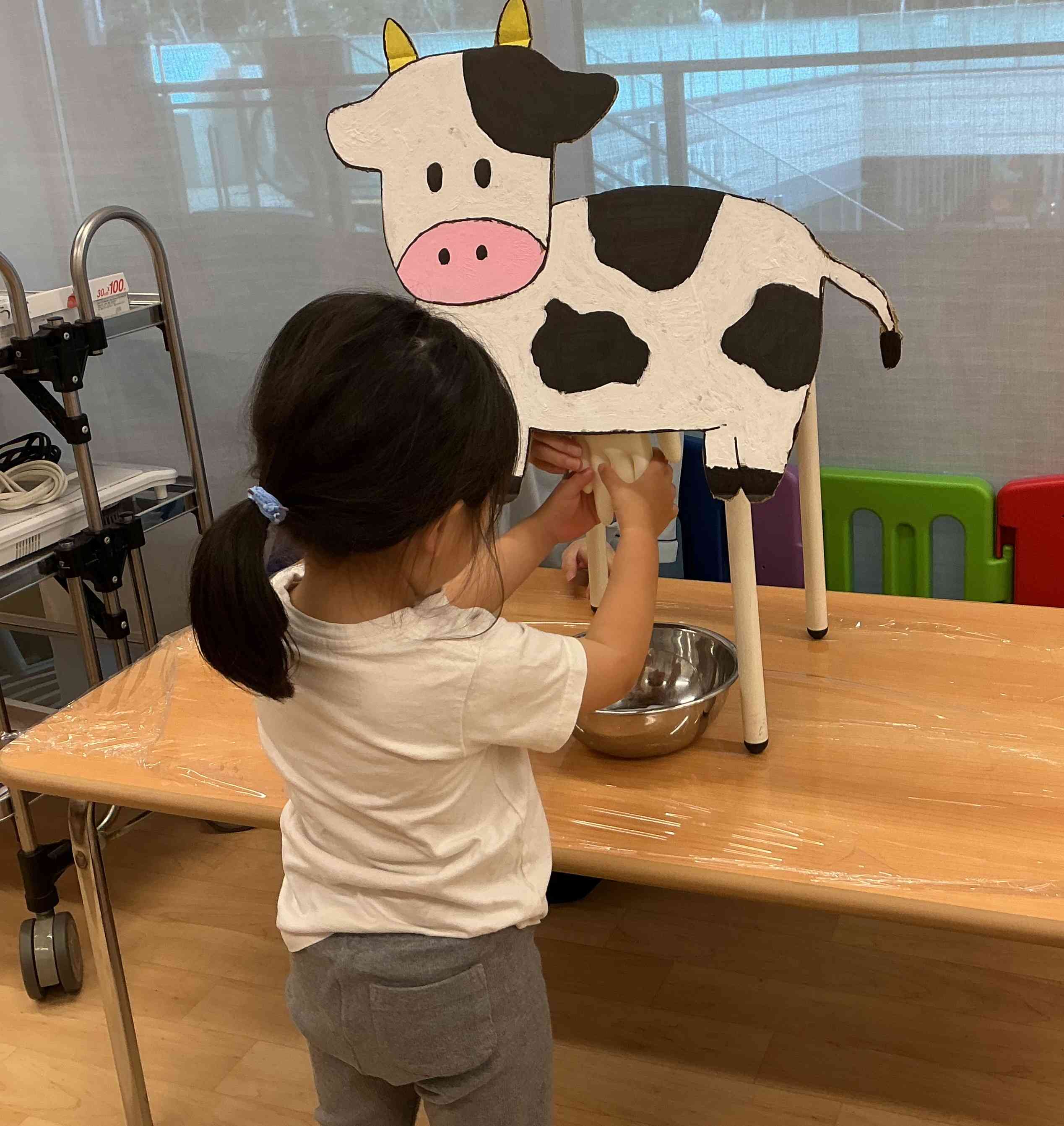 牛乳出てくるかなぁ？