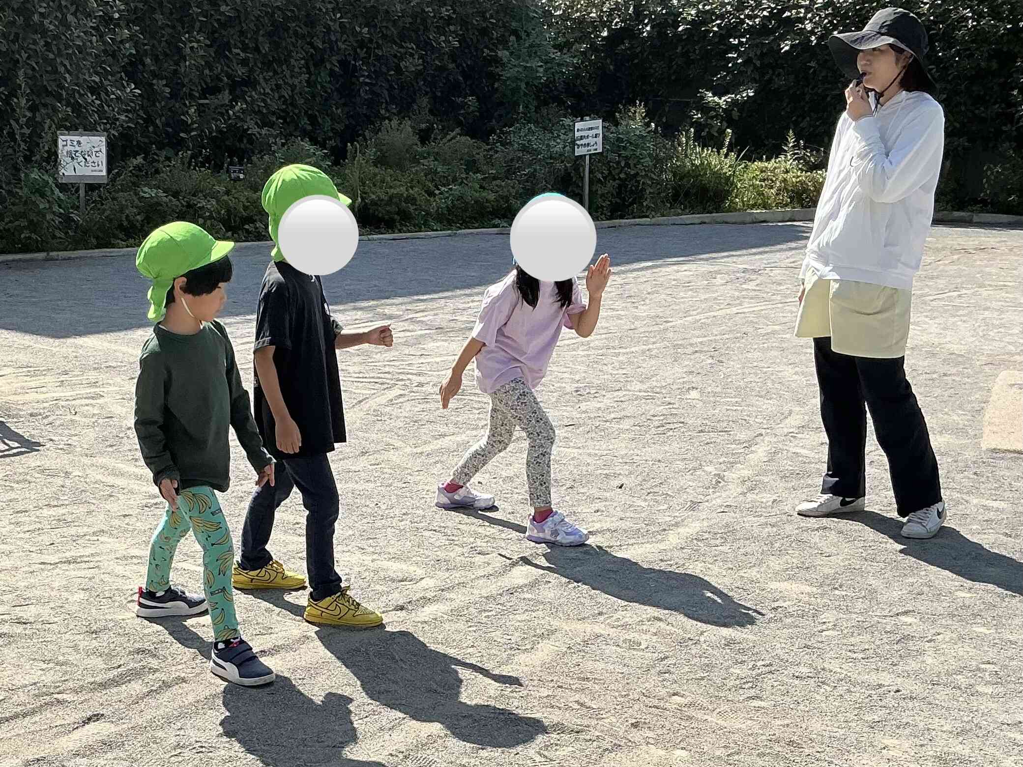 早く走れるポーズを探しているお友だち！
