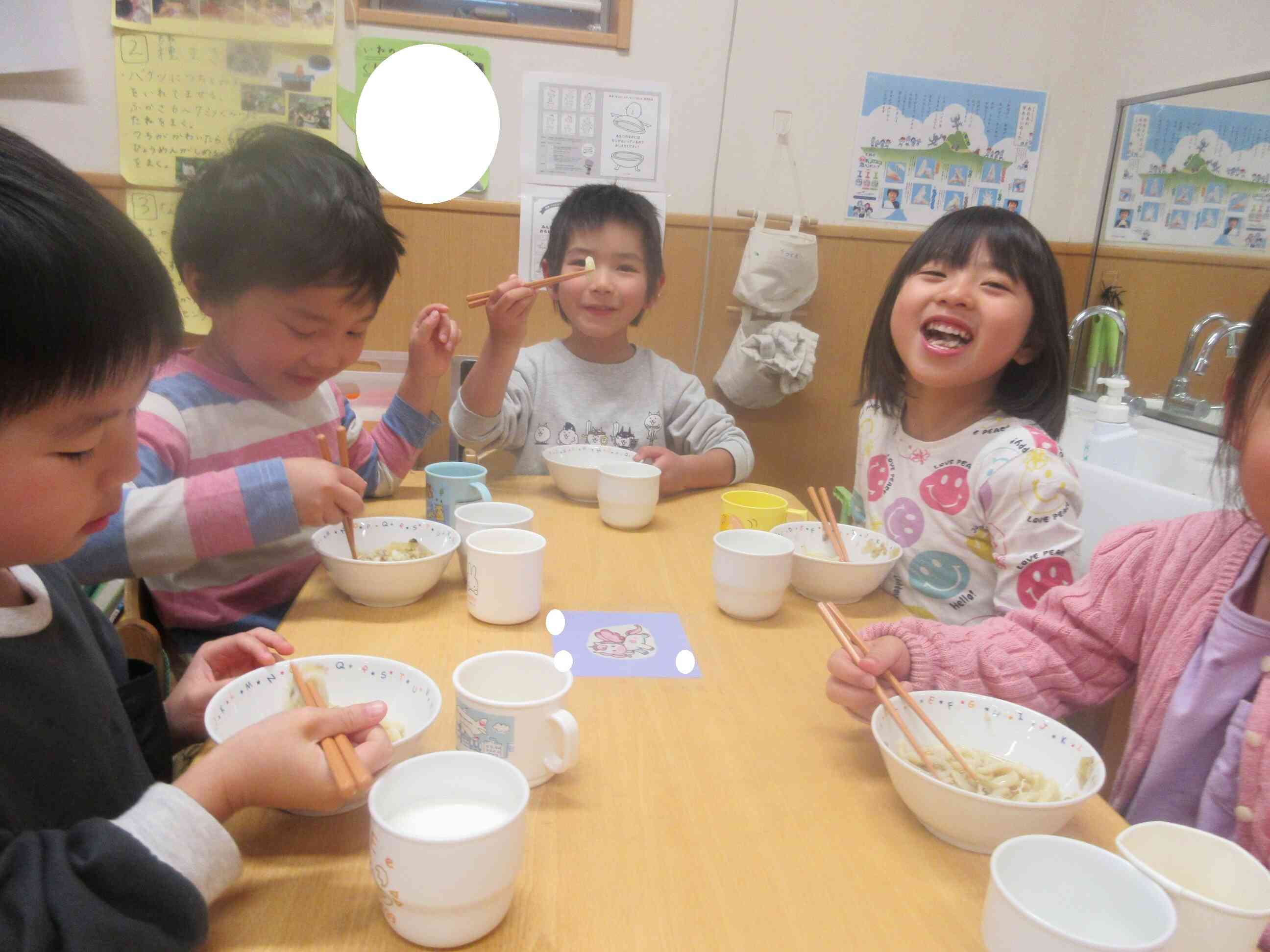 みんなで作ったうどん美味しいね!