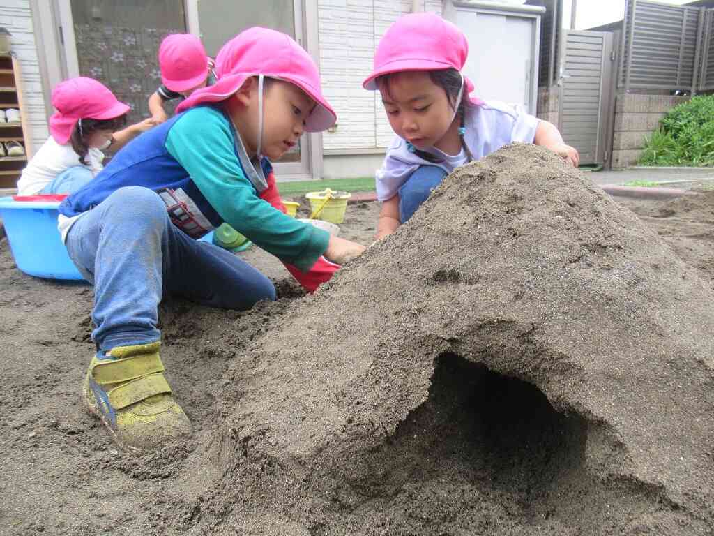 園庭遊びでは・・・