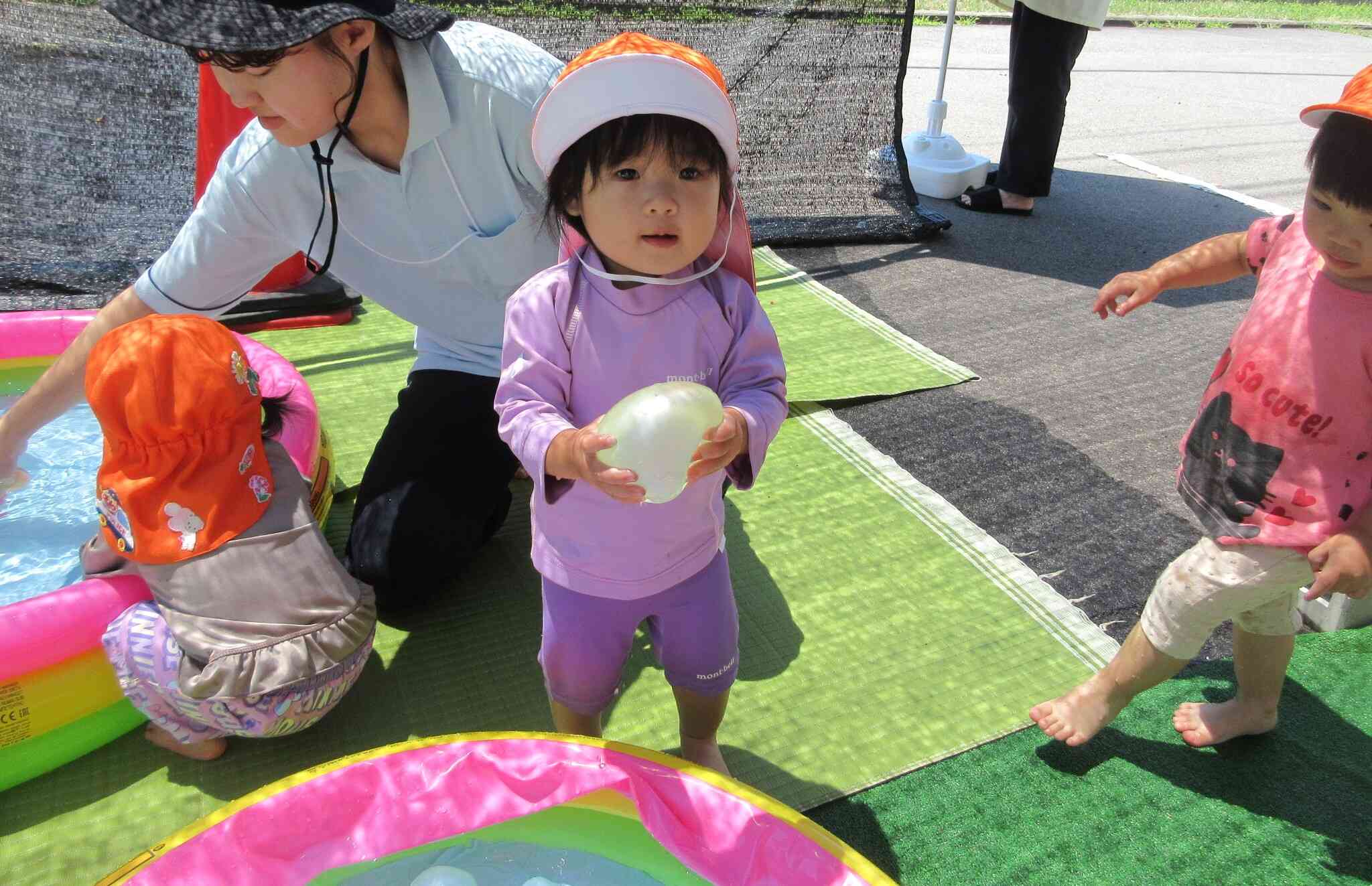 モミモミ、気持ちがいいな！
