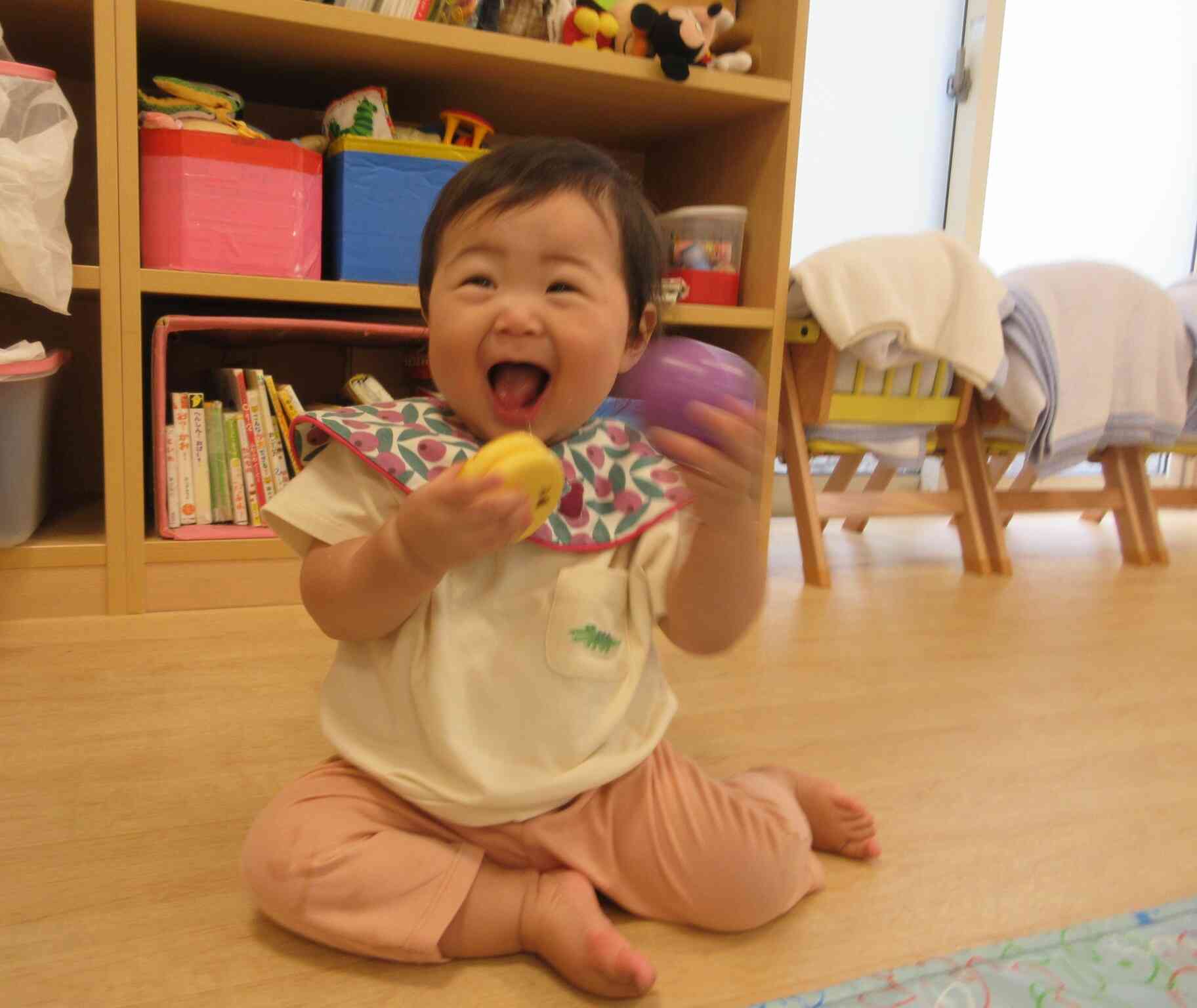 ボールがくっついた！！　～０歳児～