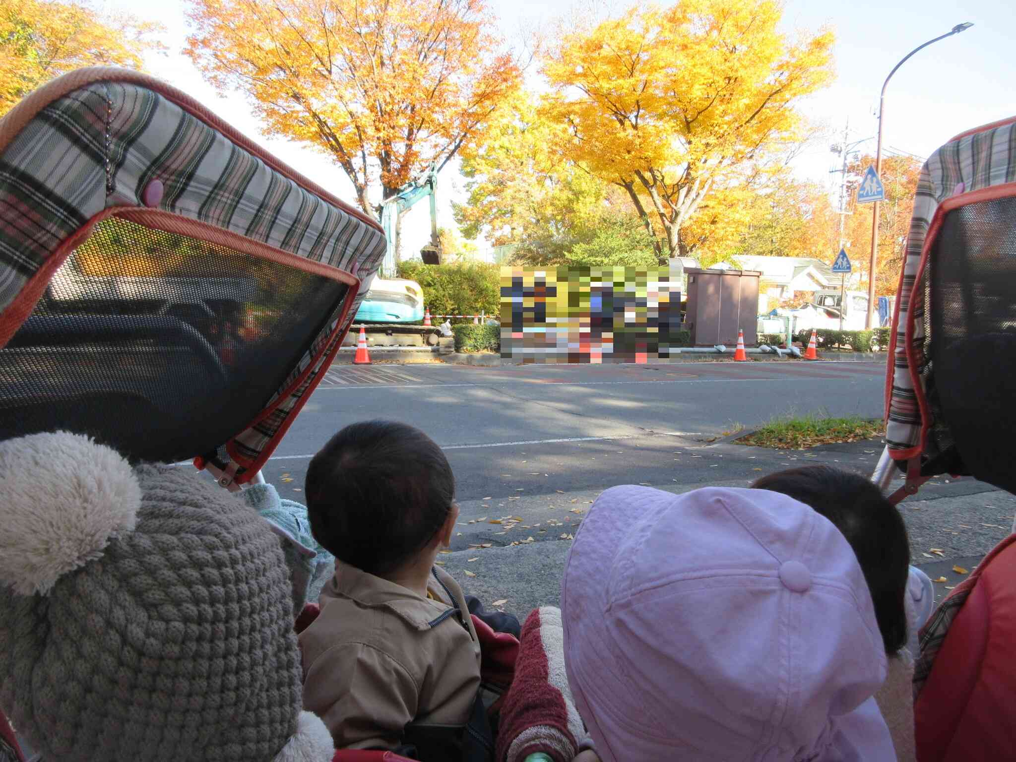 ショベルカーも見つけたよ