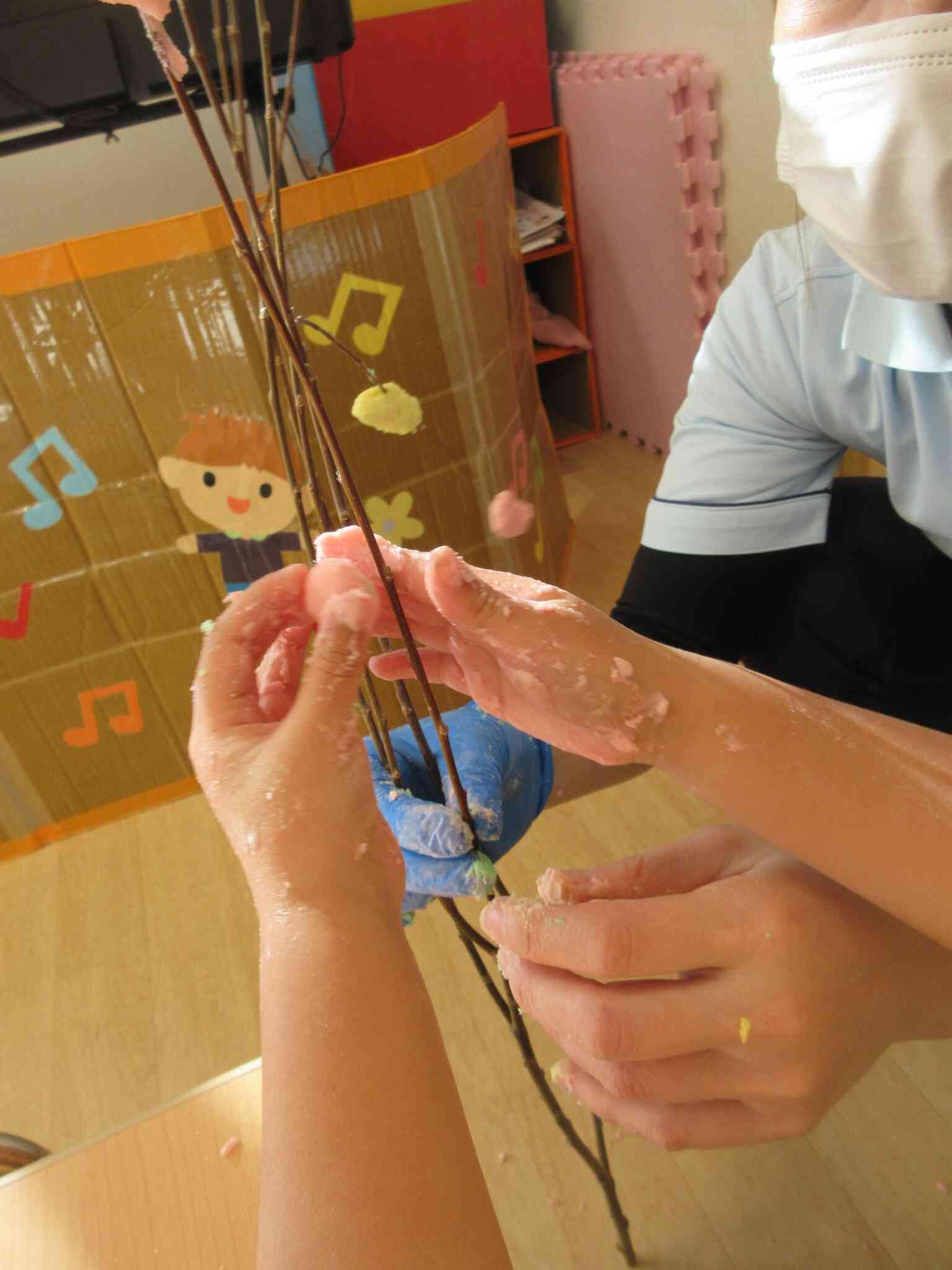 食育　～まゆ玉作り～