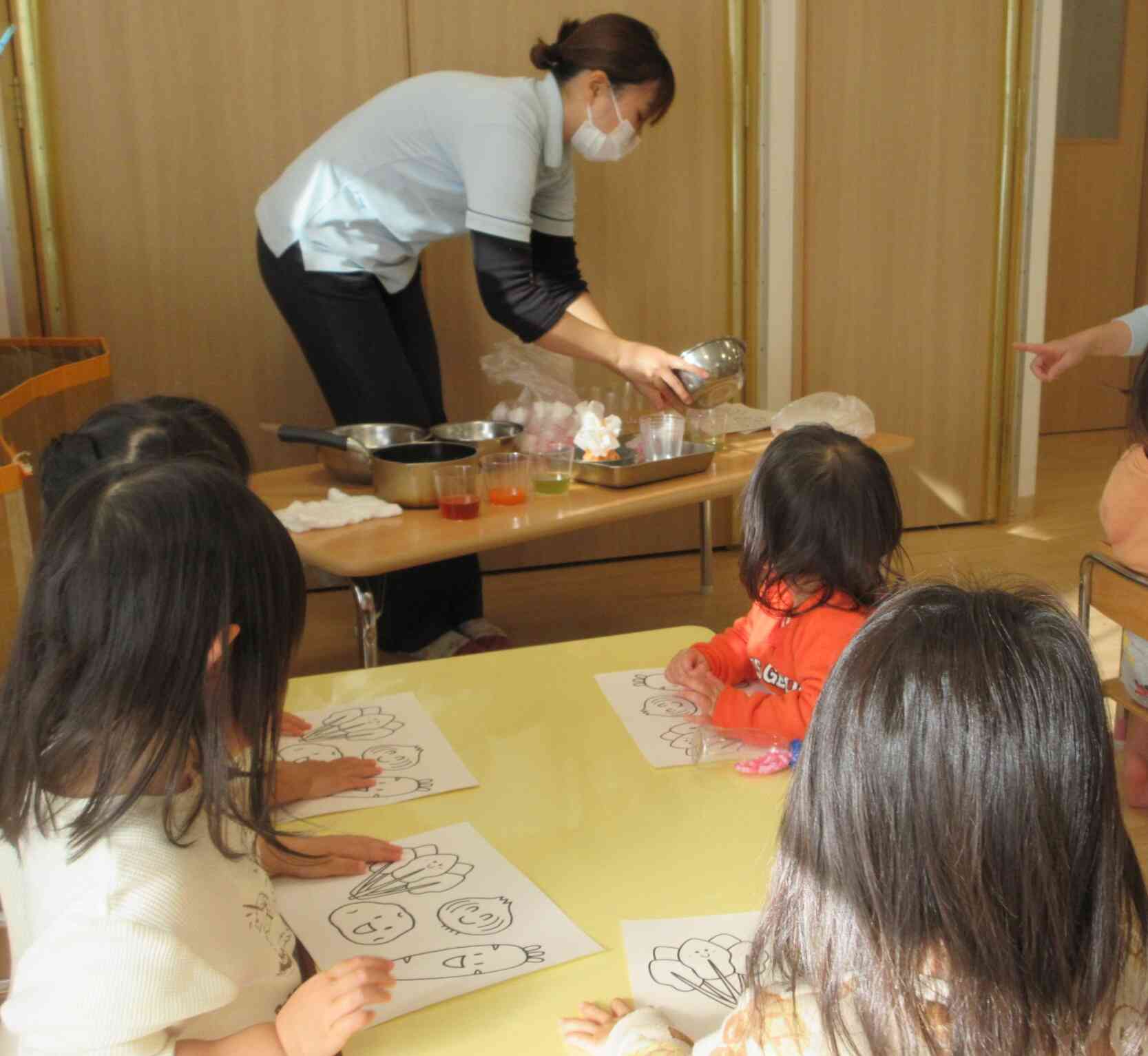 食育　～お野菜絵の具で遊ぼう～