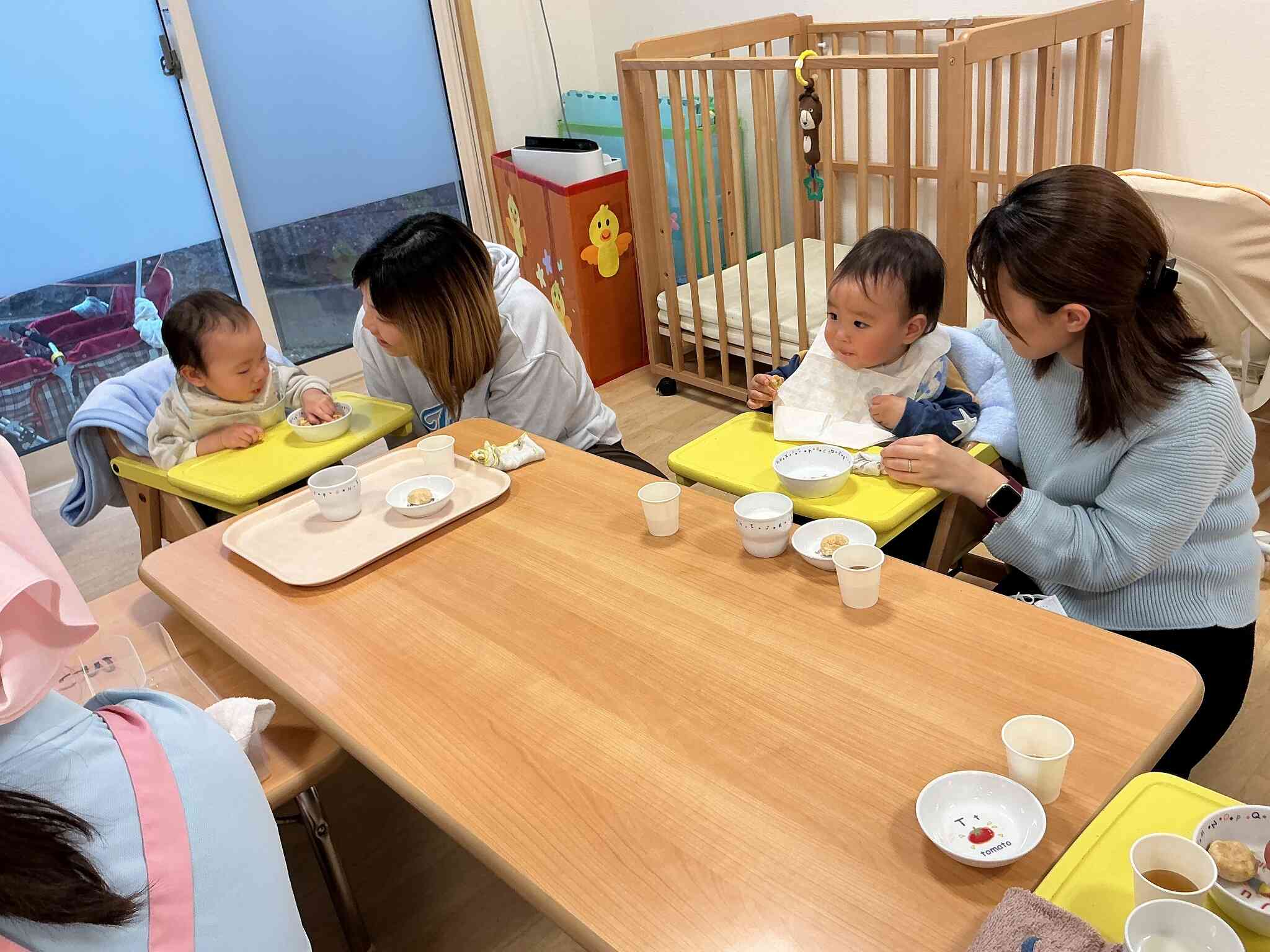 おやつを一緒に食べたよ！