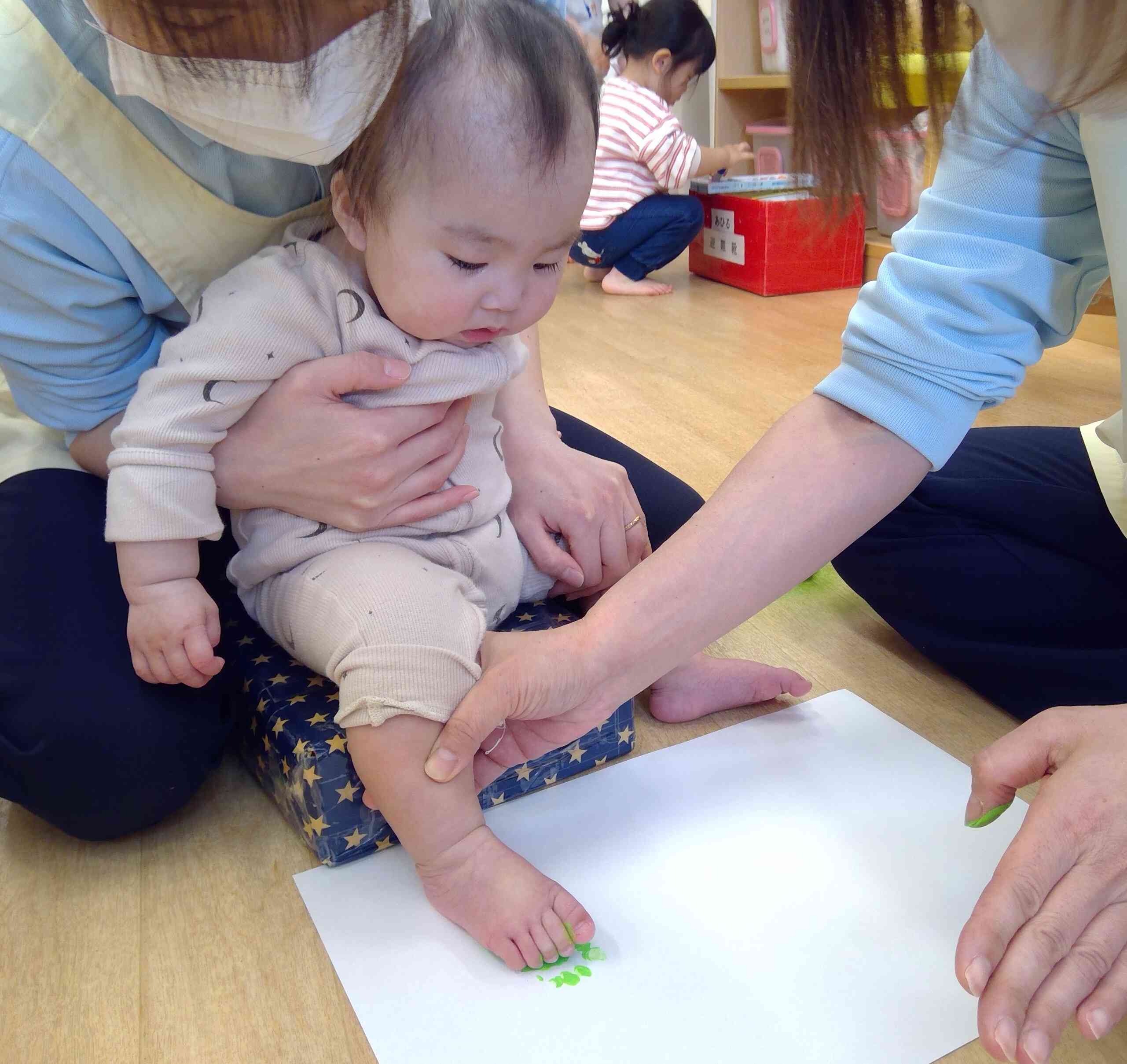 よいしょ~!ぎゅぎゅっ!