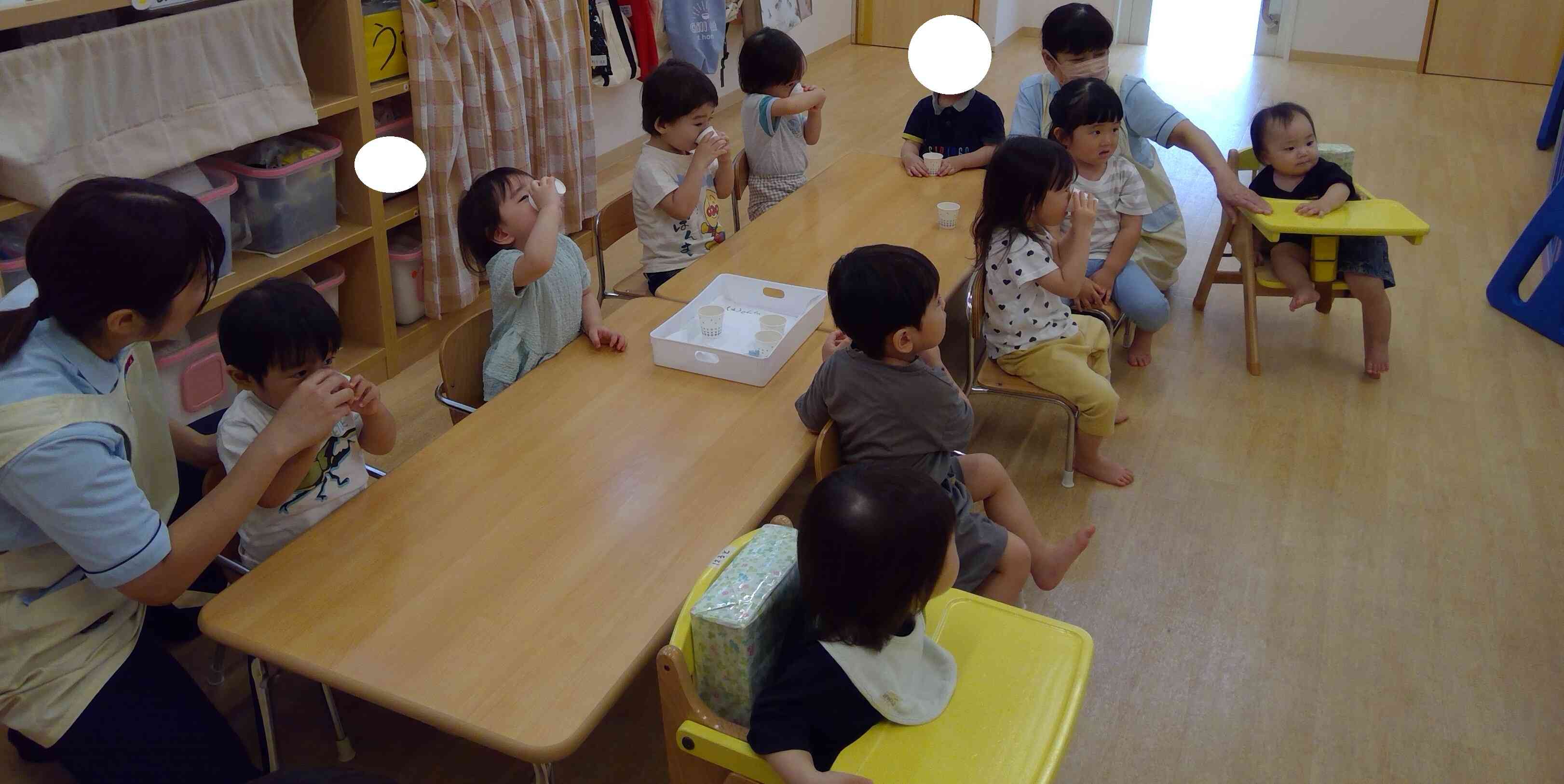 完成したジュース…ではなくお茶でカンパーイ！