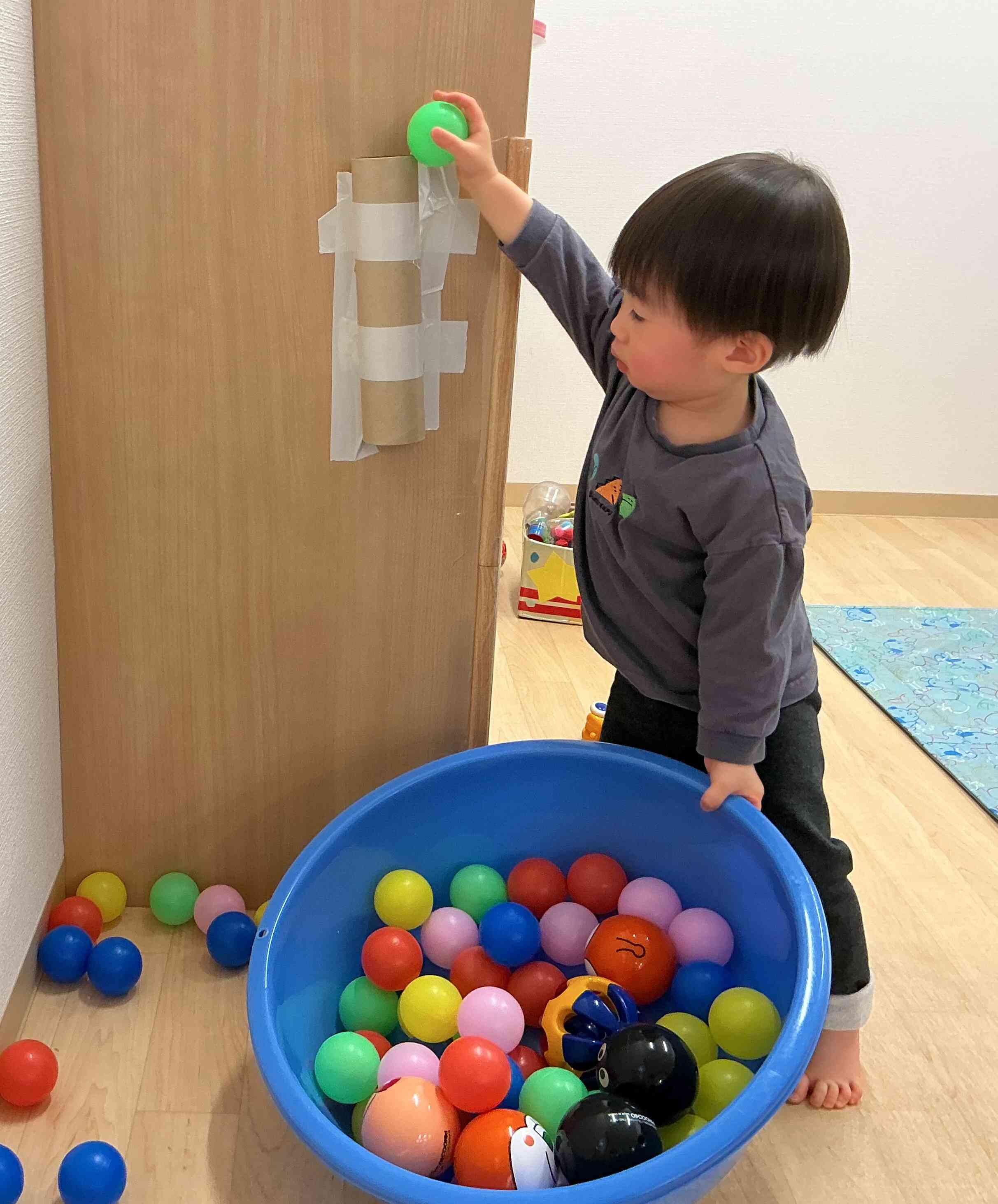 ぽっとん落とし楽し～い。全部入るか挑戦中！