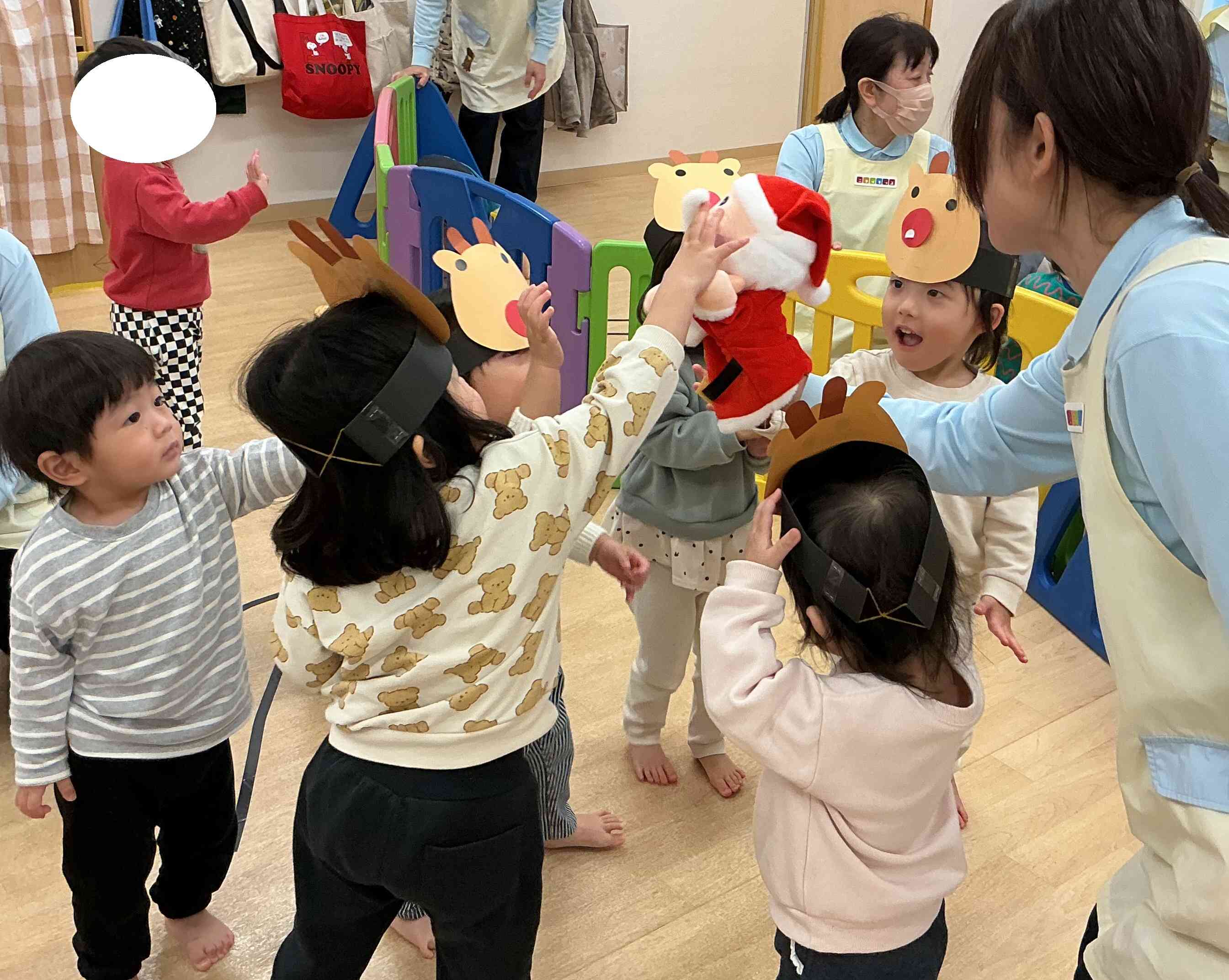 サンタさんとハイタッチ～！