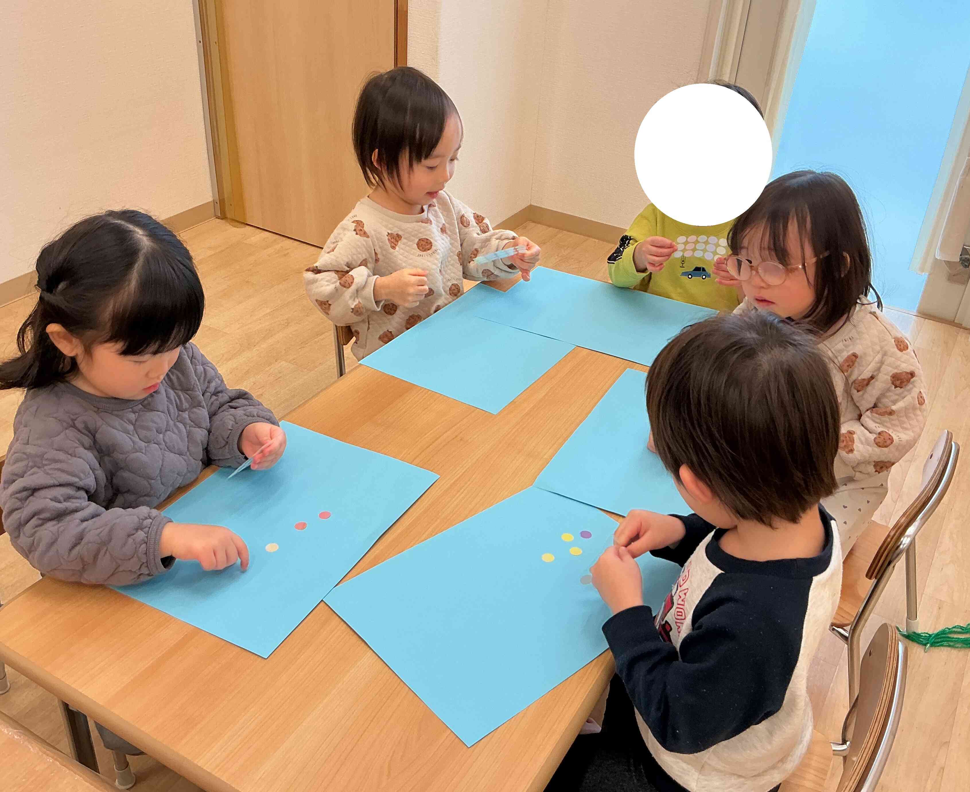 うさぎ組～２月の壁面製作～