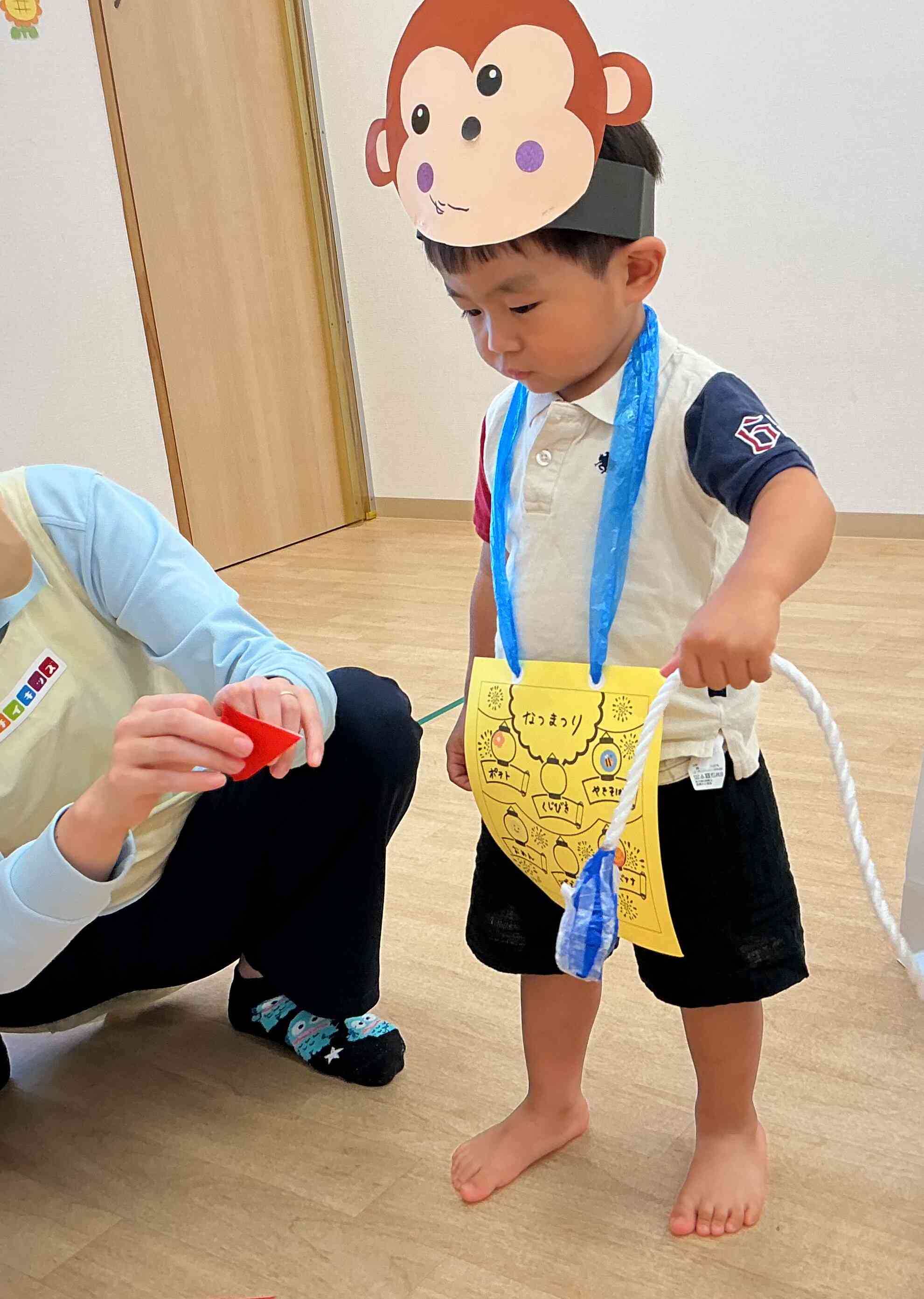 くじ引き何が当たるかな?ワクワク…