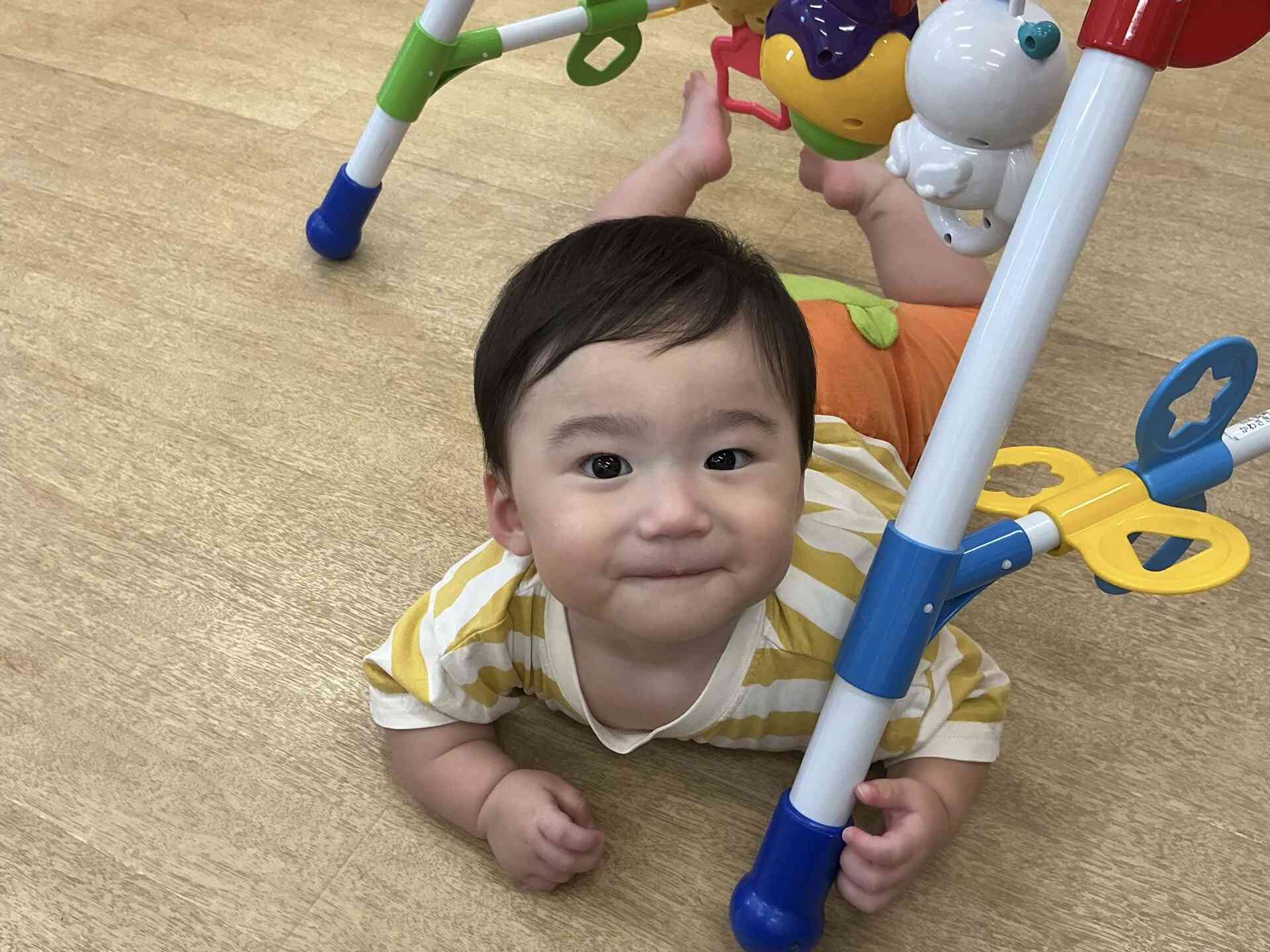 10月の壁面製作～ひよこ組～
