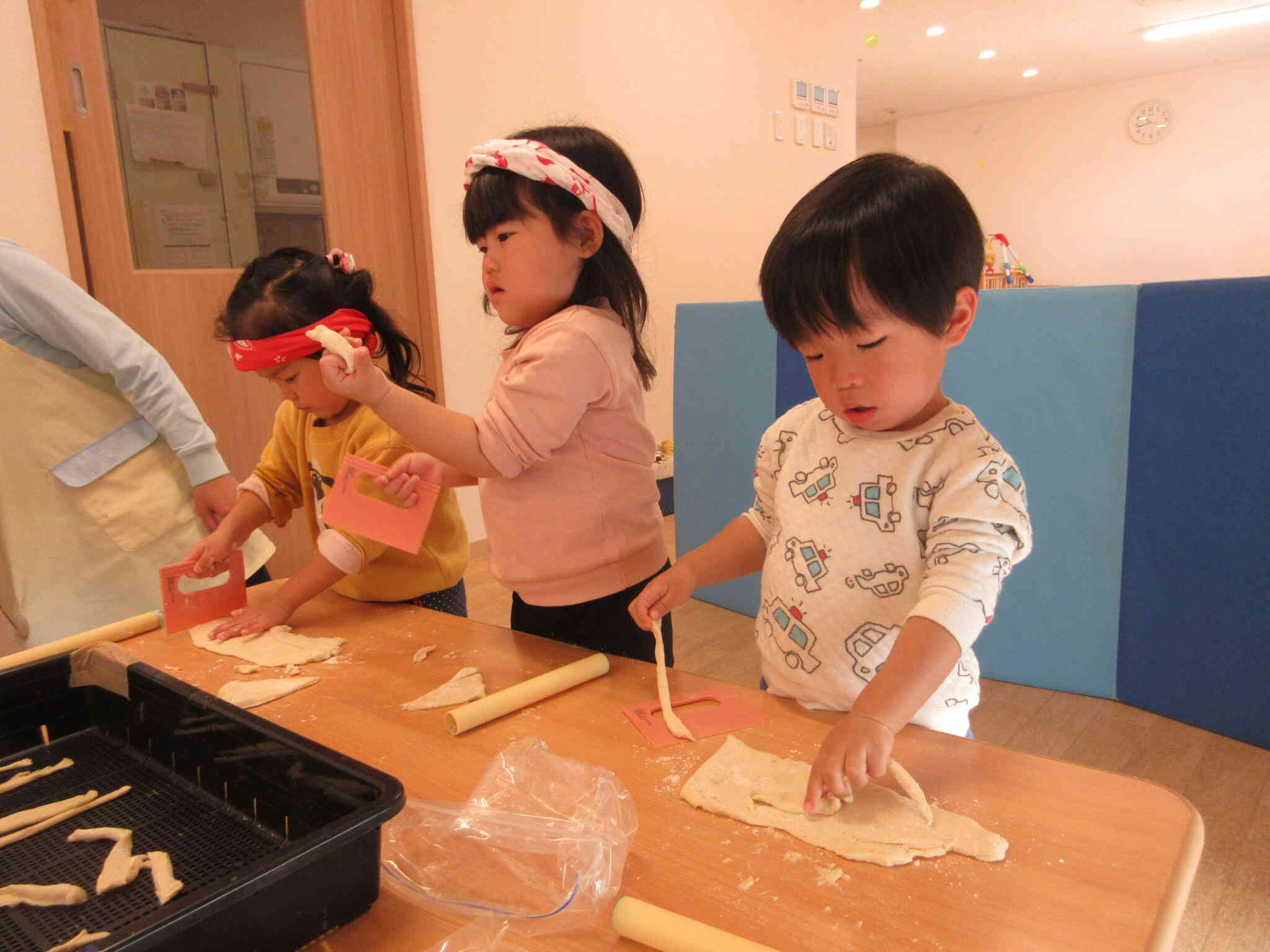 生地を伸ばして、切って。。。。