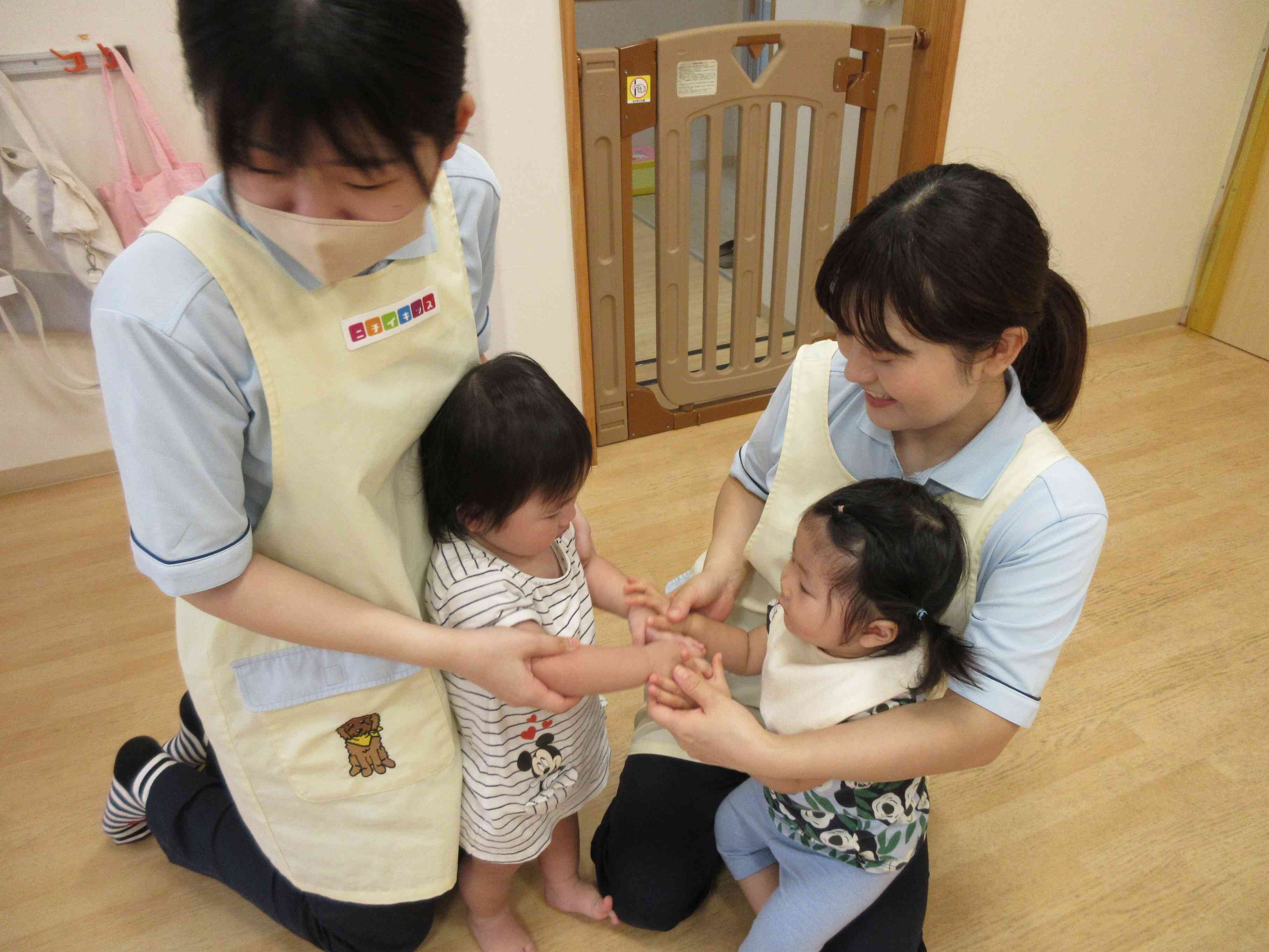 上手に手がつなげました！