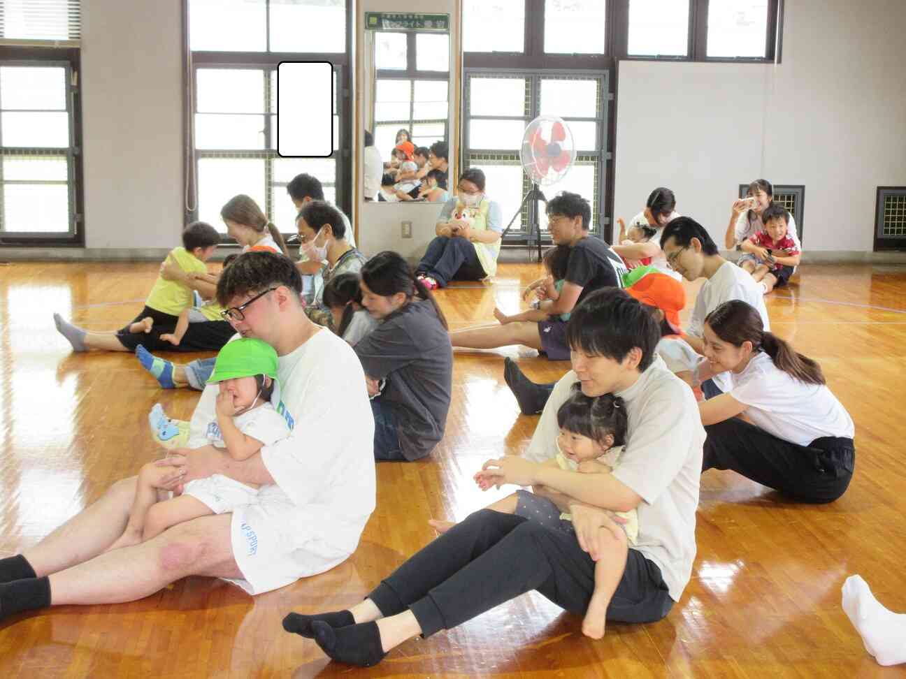 親子ふれあいダンス「ばすにのって」