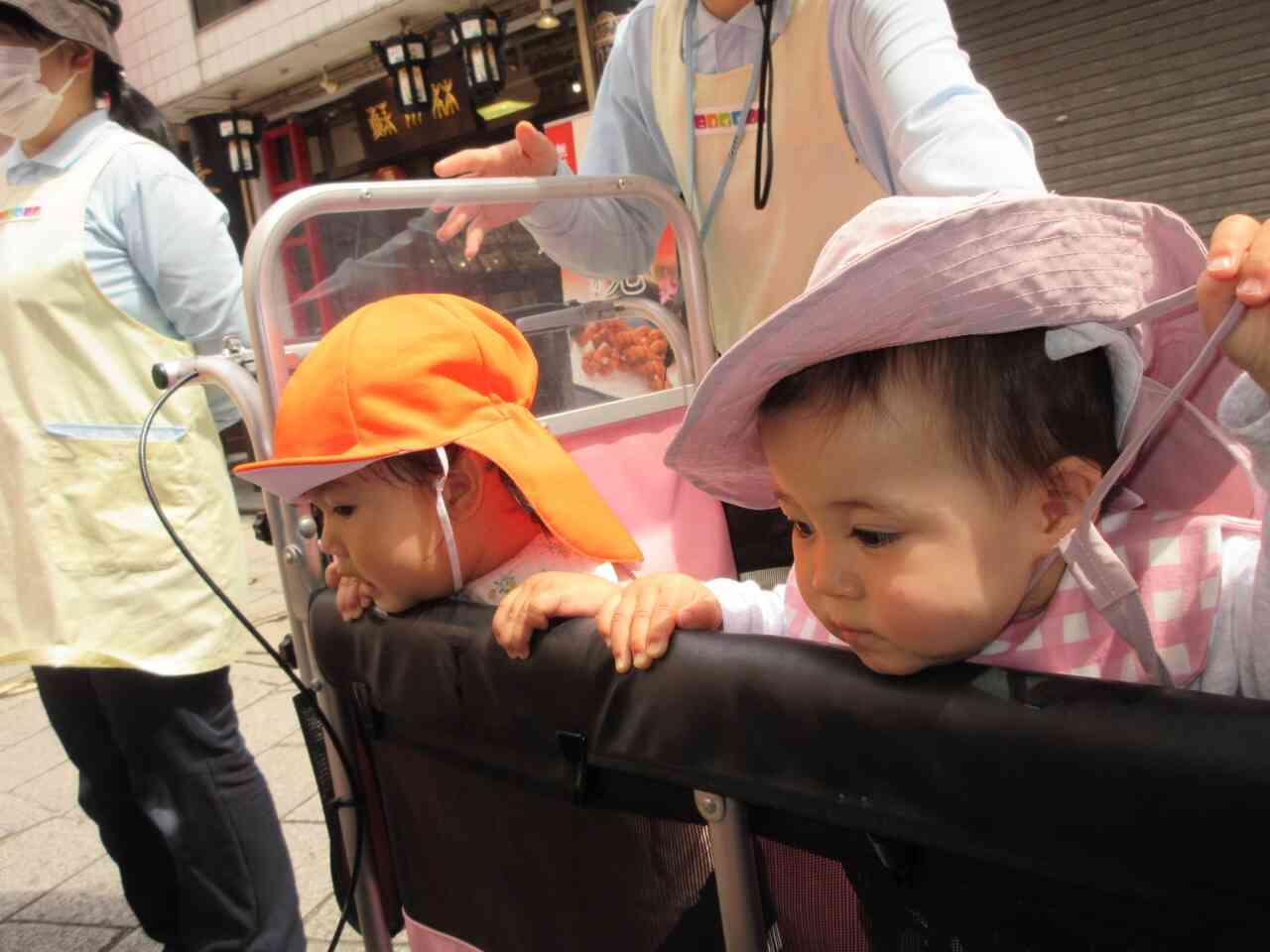 中華街お散歩の様子