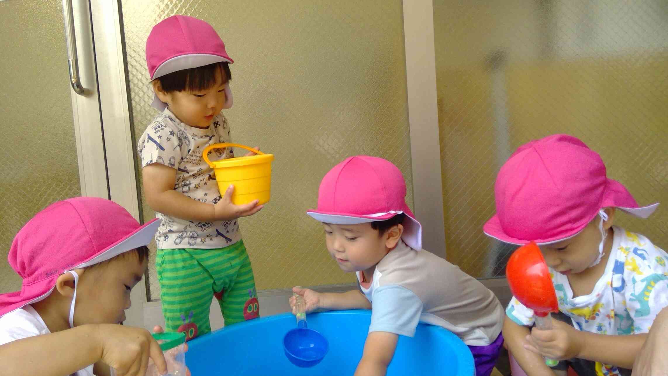 お水冷たくて気持ちいね～！