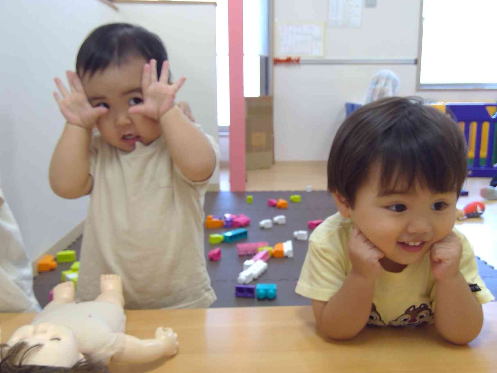 手遊び大好き！　グーとパーが上手になりました！