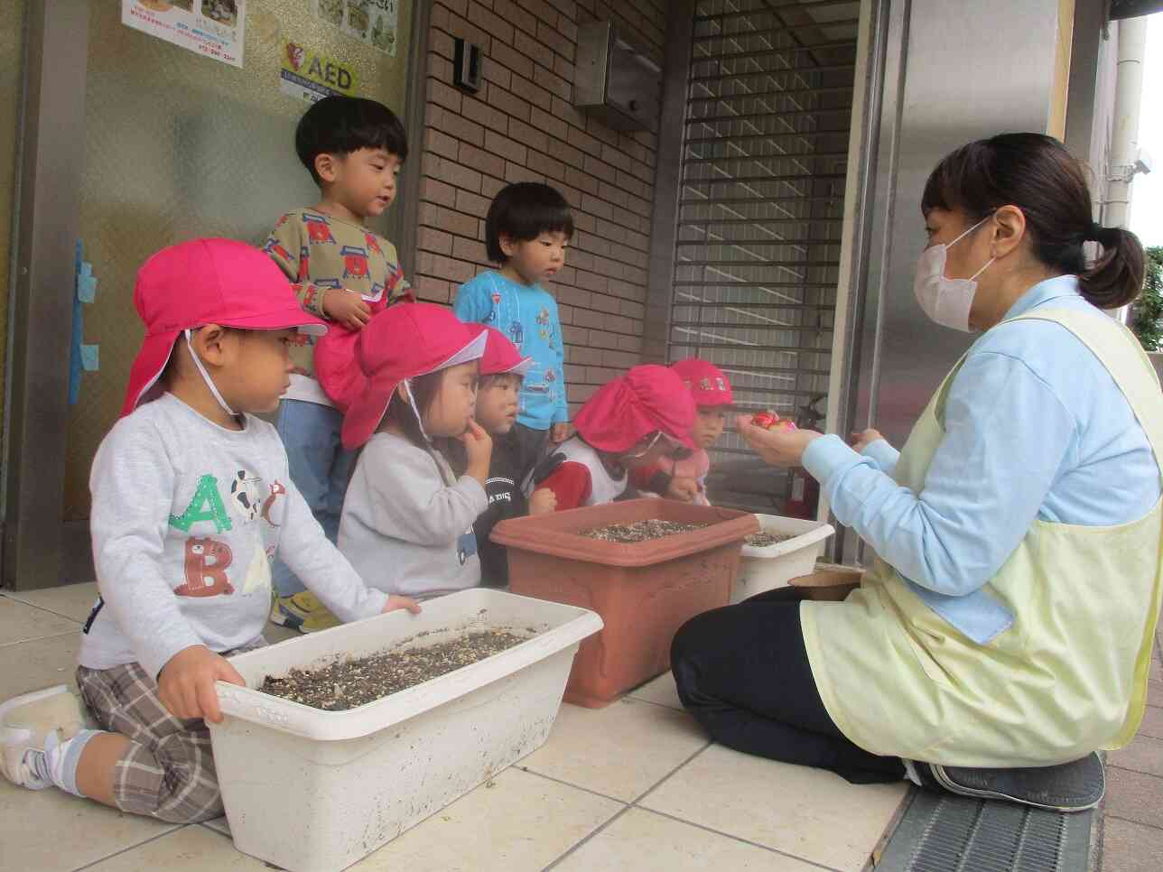 あか、しろ、きいろ～♪