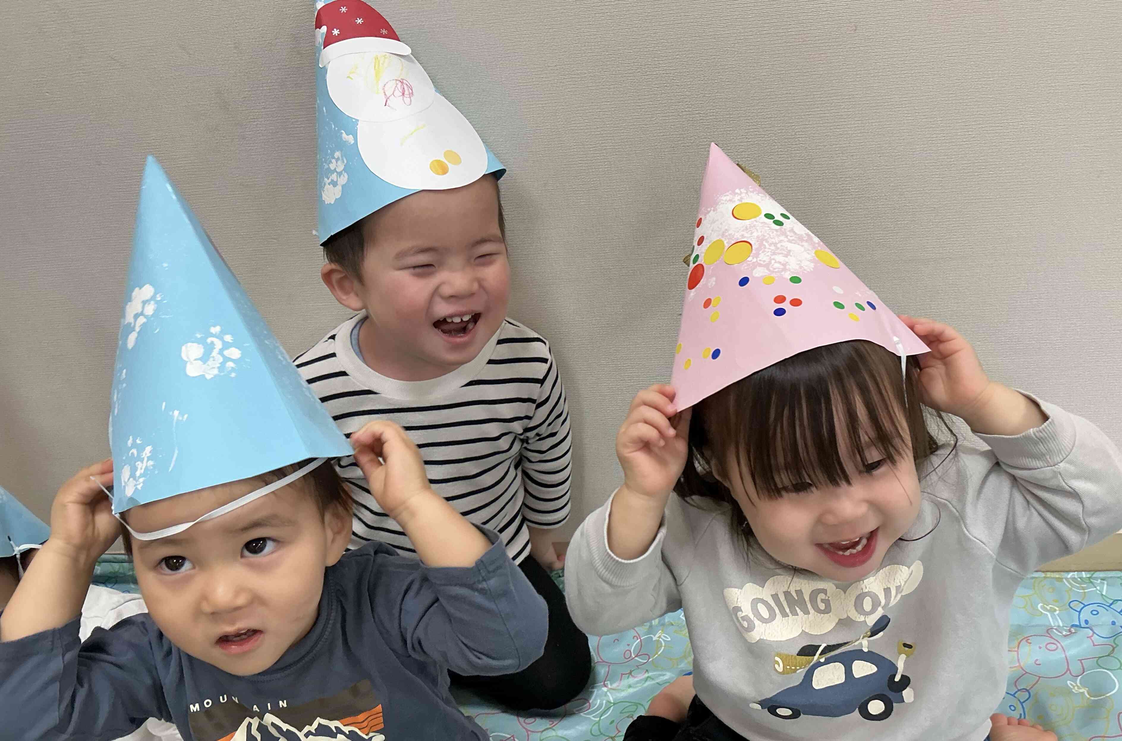 クリスマスのとんがり帽子かわいいでしょ