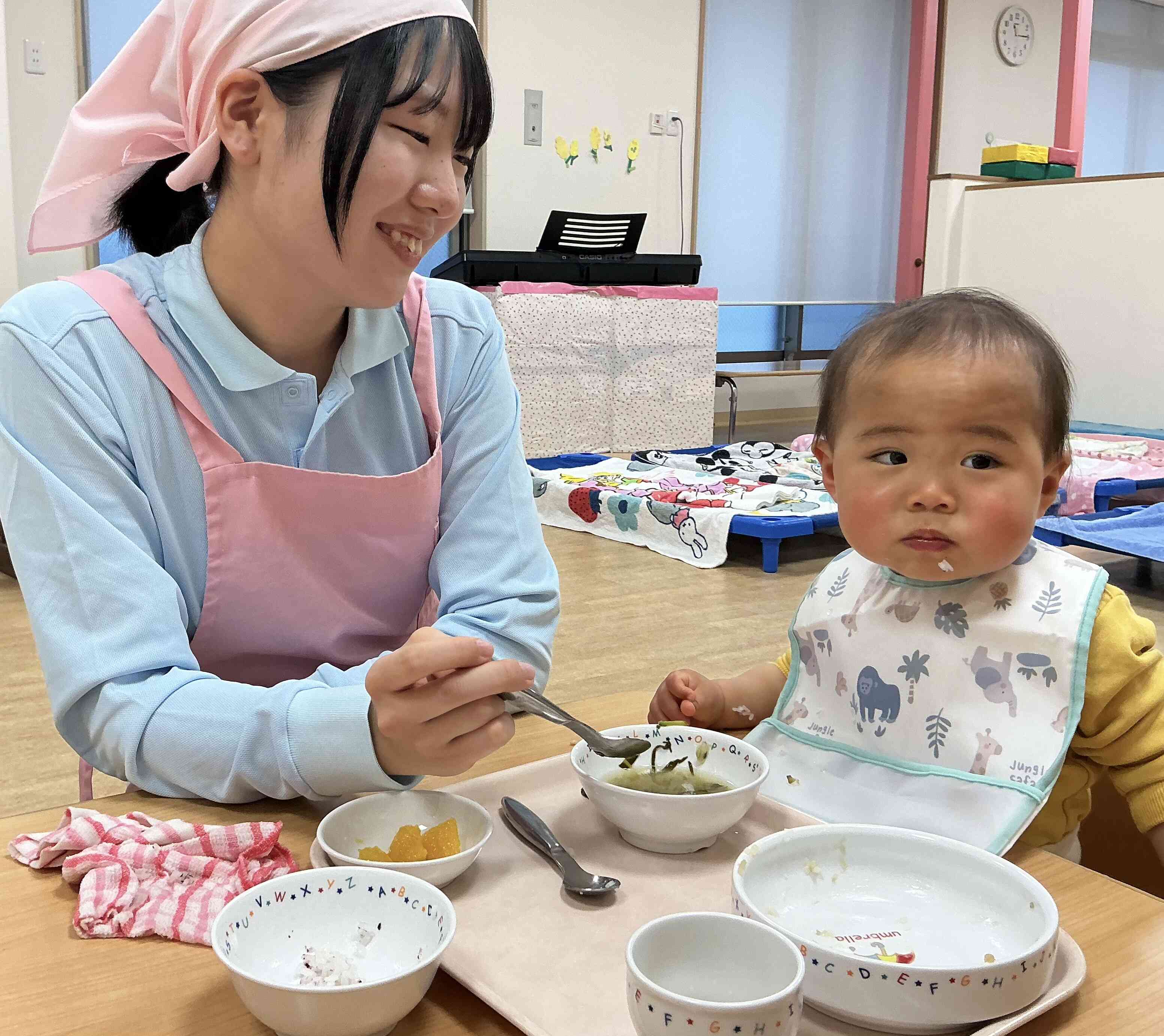 初めての給食美味しいね！