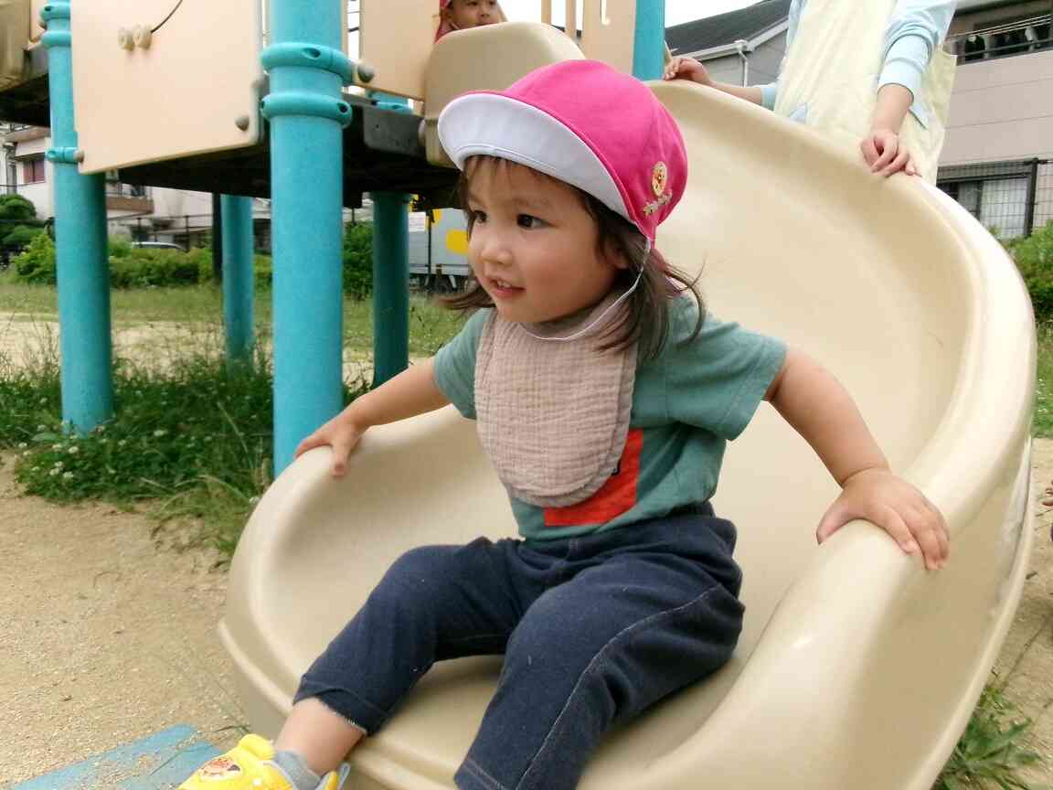 滑り台楽しいね～！