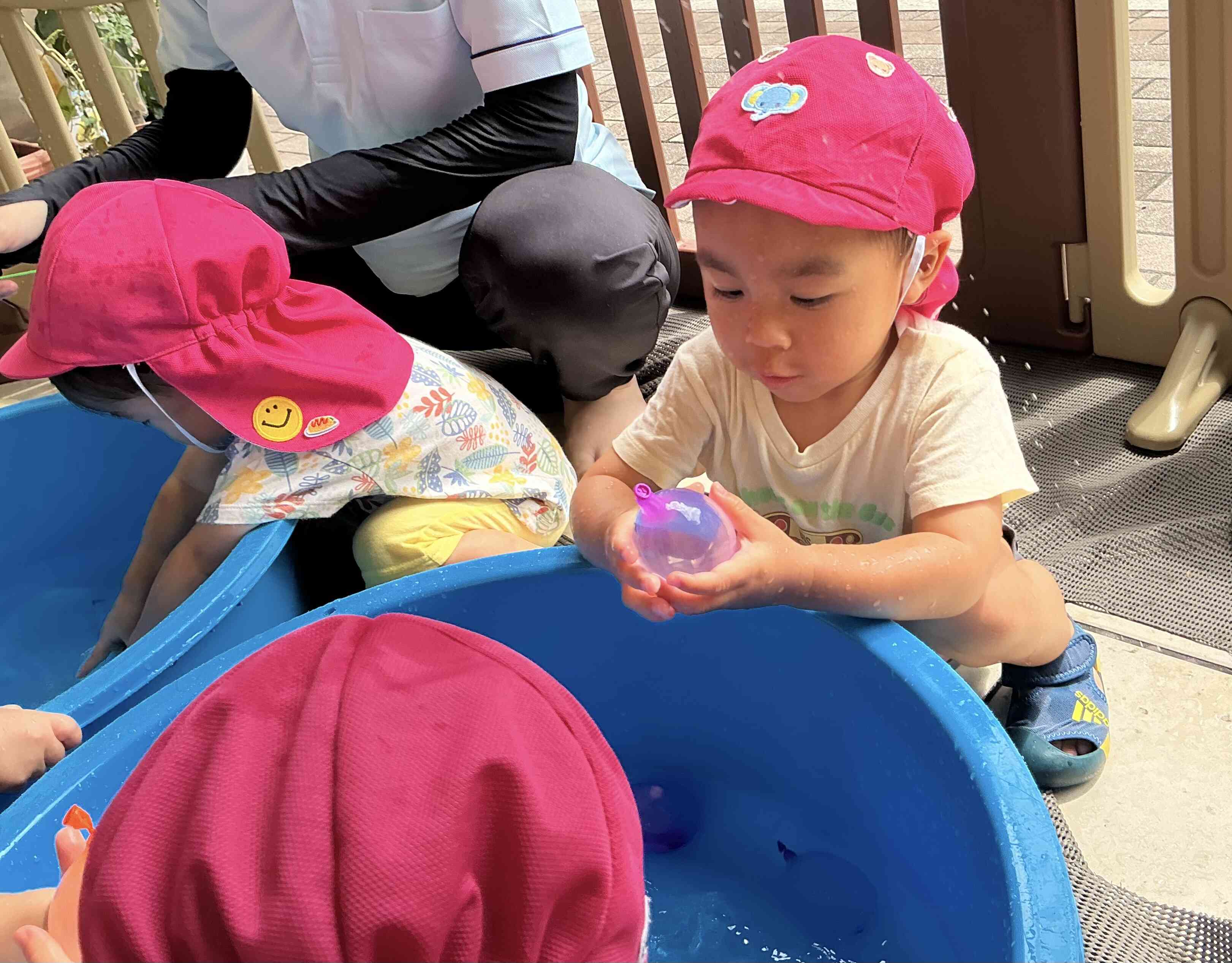 【N】キッズ(未就園児)編 ＊＊＊いいね！専用ページ＊＊＊ 水遊び楽しいな⭐︎｜ニチイキッズ長曽根保育園｜ニチイキッズ