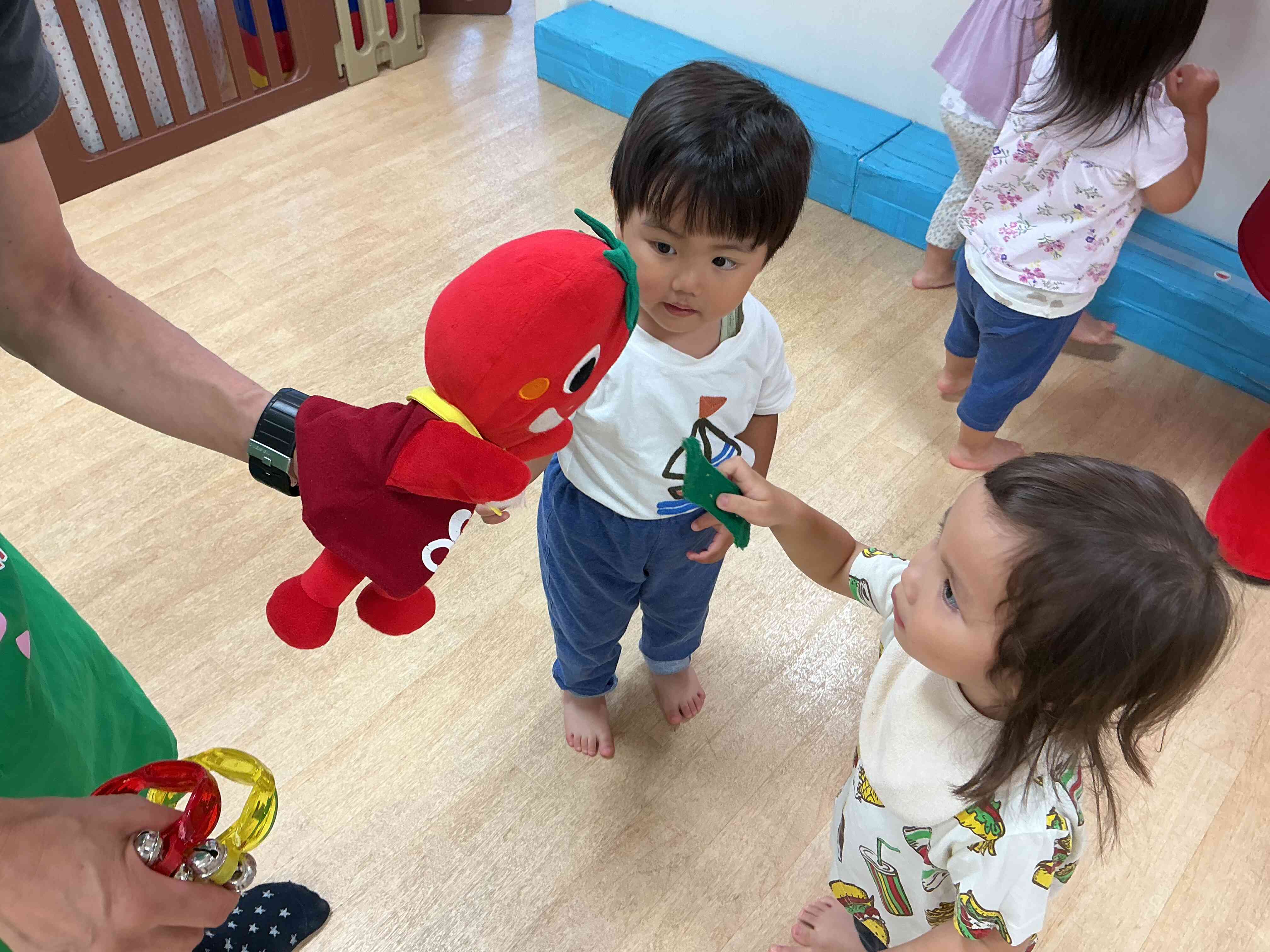 トマトちゃんとハイタッチ〜!!!