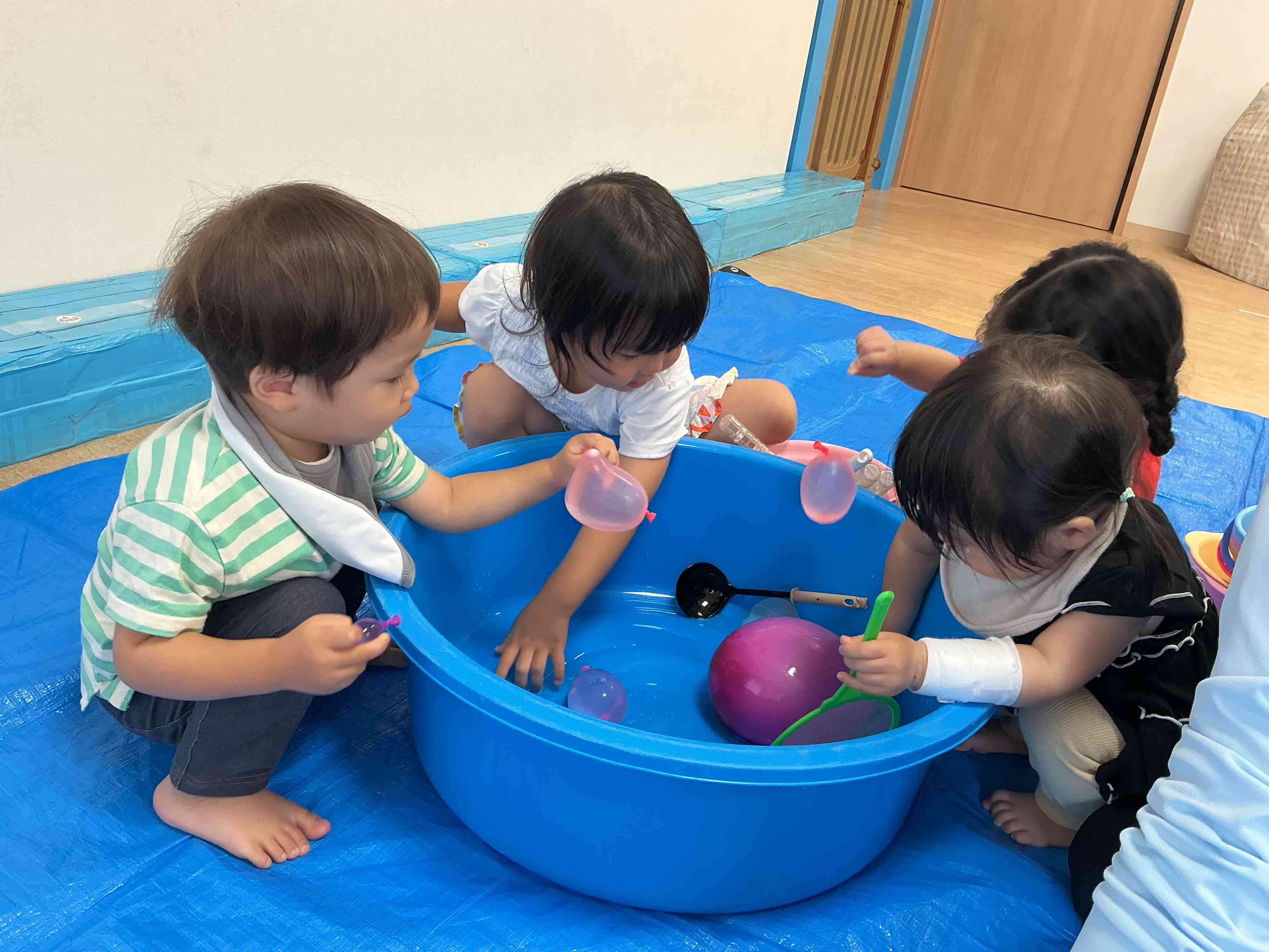 お部屋で遊んだよ！