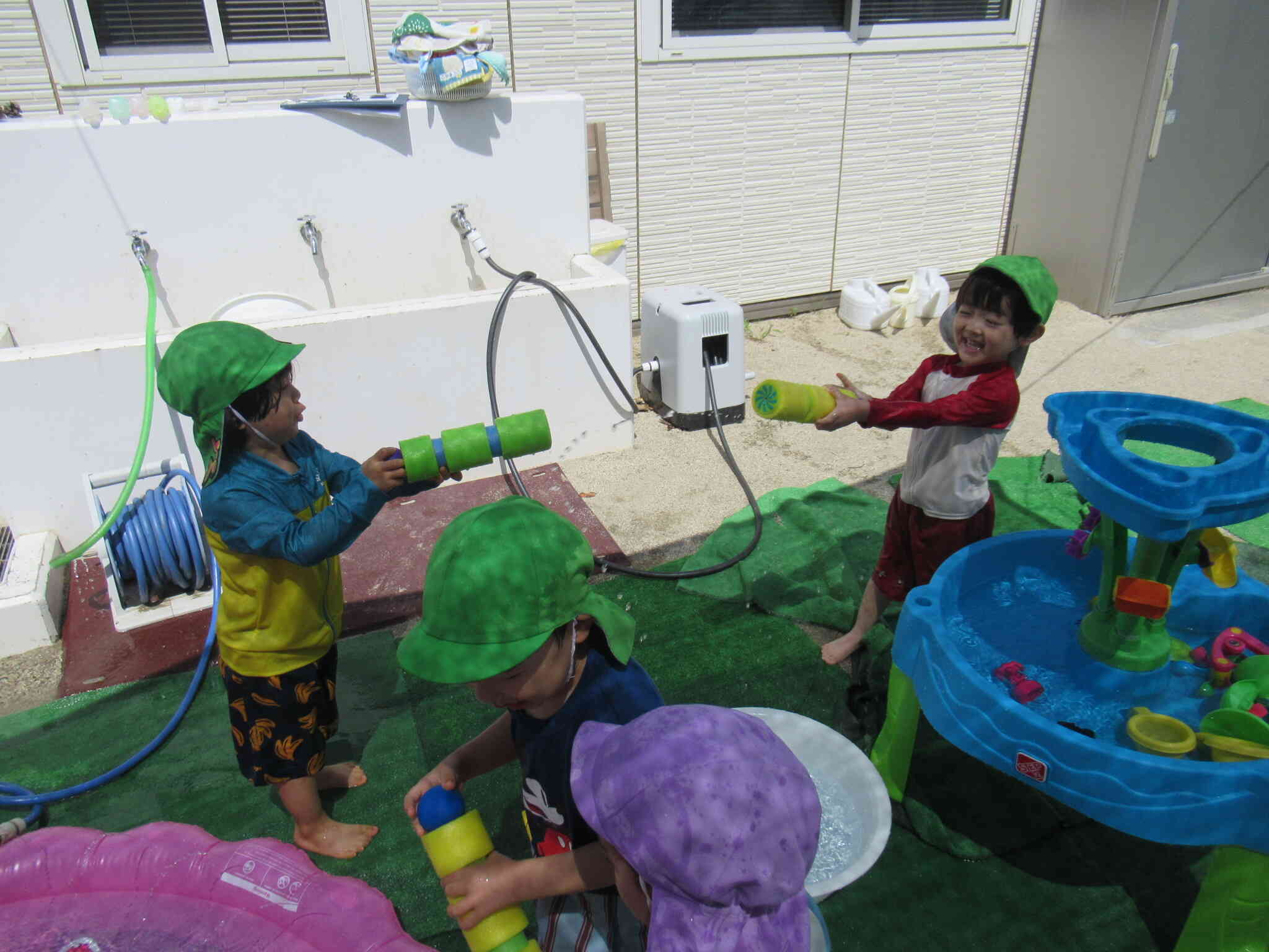 りす組、7月の水遊び！