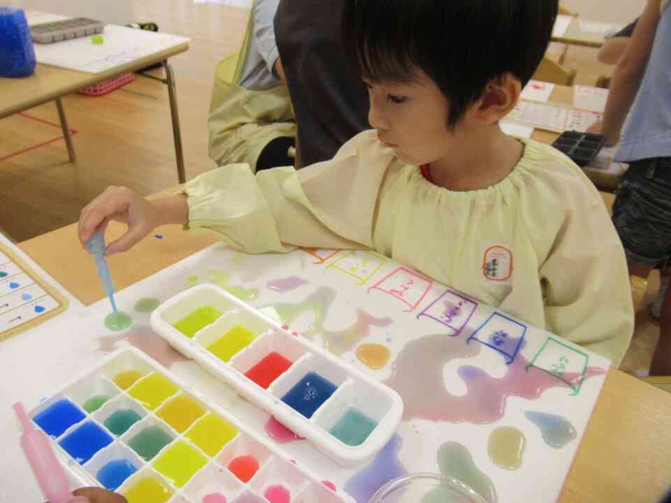 プラバンで色遊び