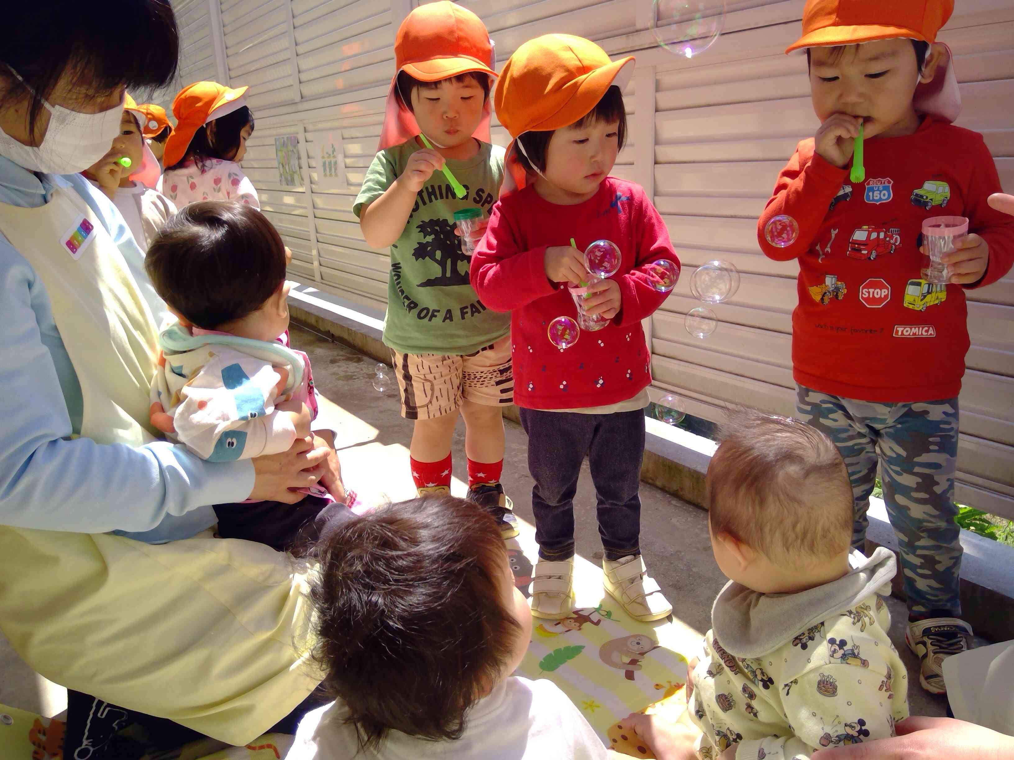 ひよこ組 うさぎ組のお友達と一緒に｜ニチイキッズ中野保育園