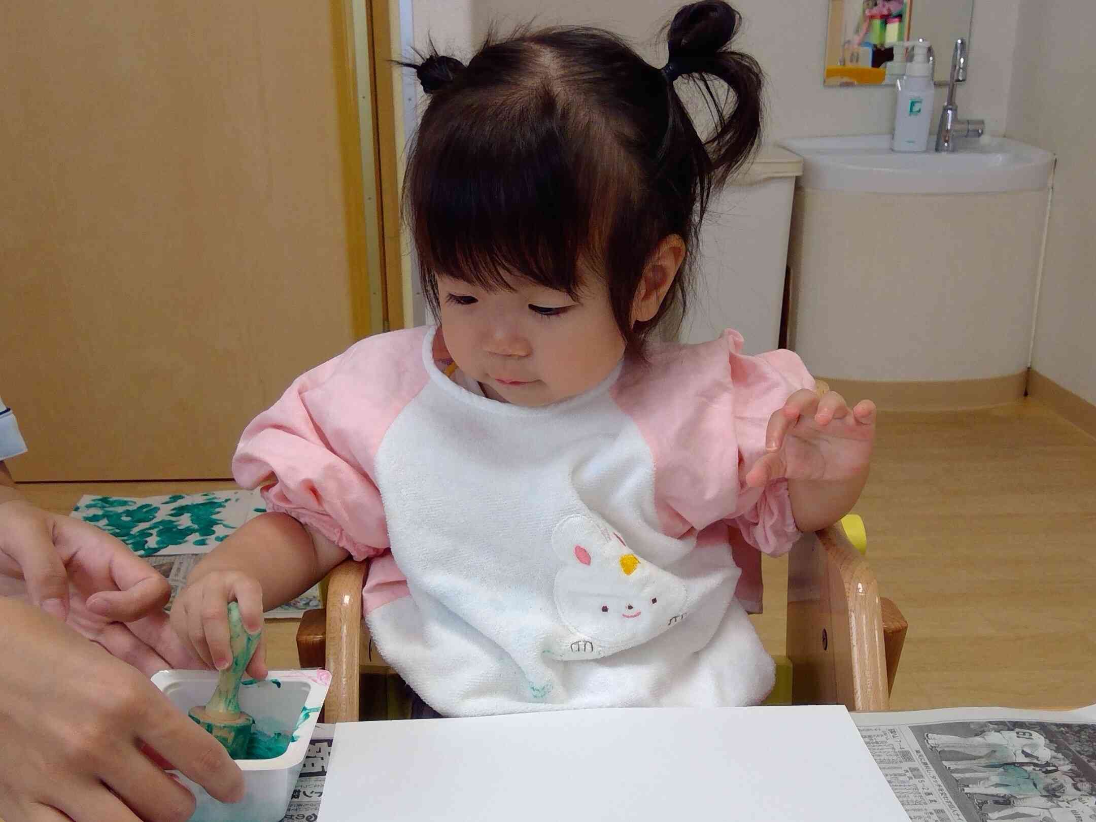絵の具をちょんちょんっ！