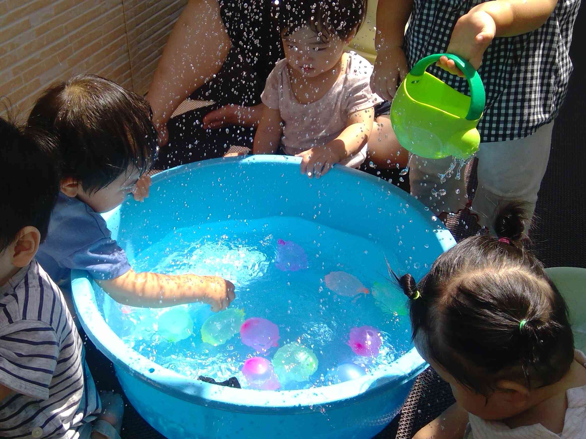 水風船きれいだな～