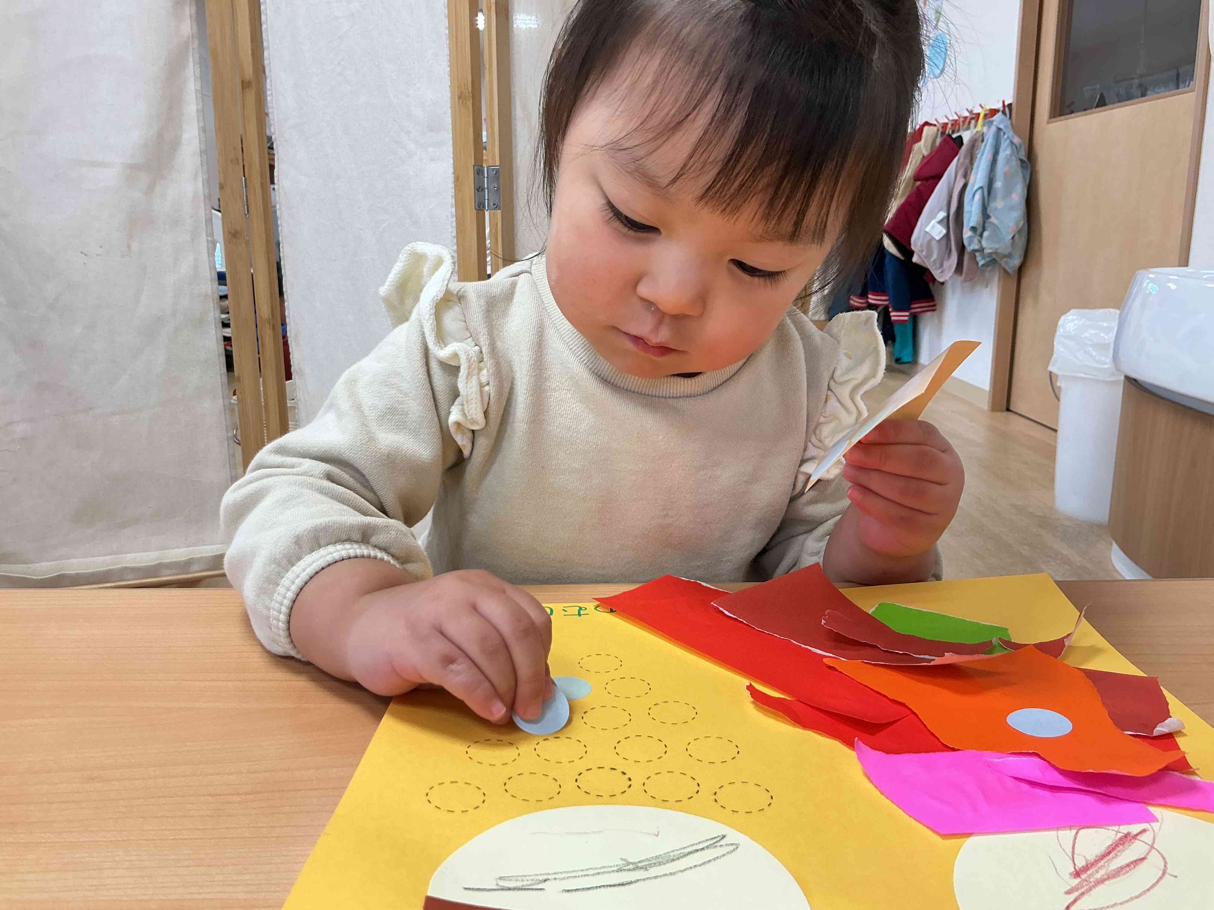 指先を使って、丁寧に…