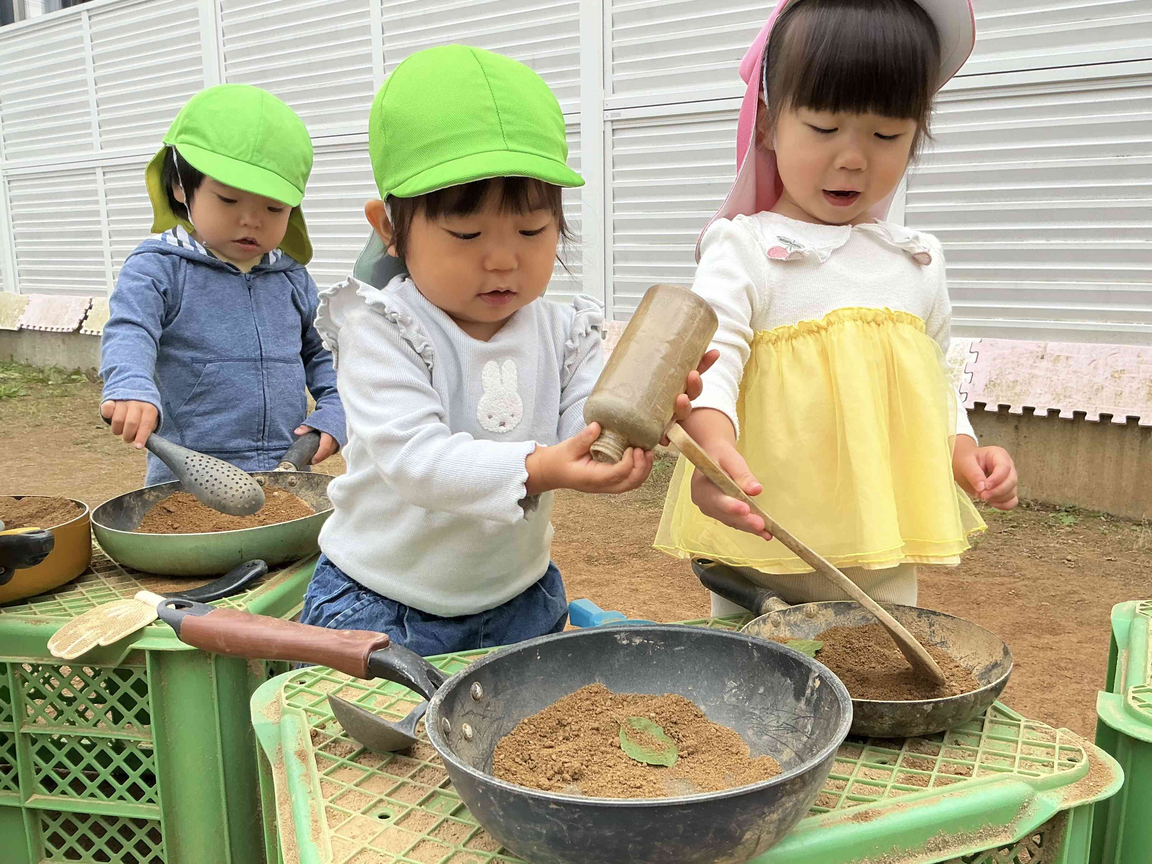 あひる組 砂遊び⭐︎