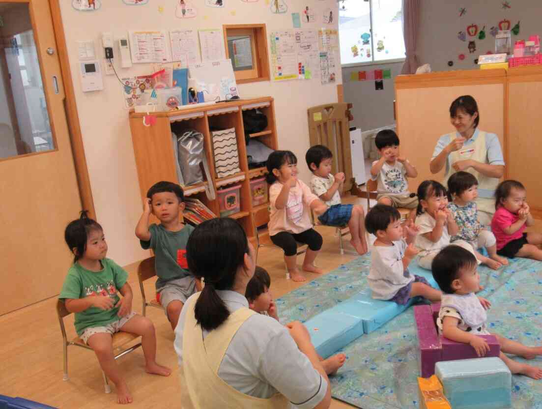 子育てひろばに遊びに来てね！