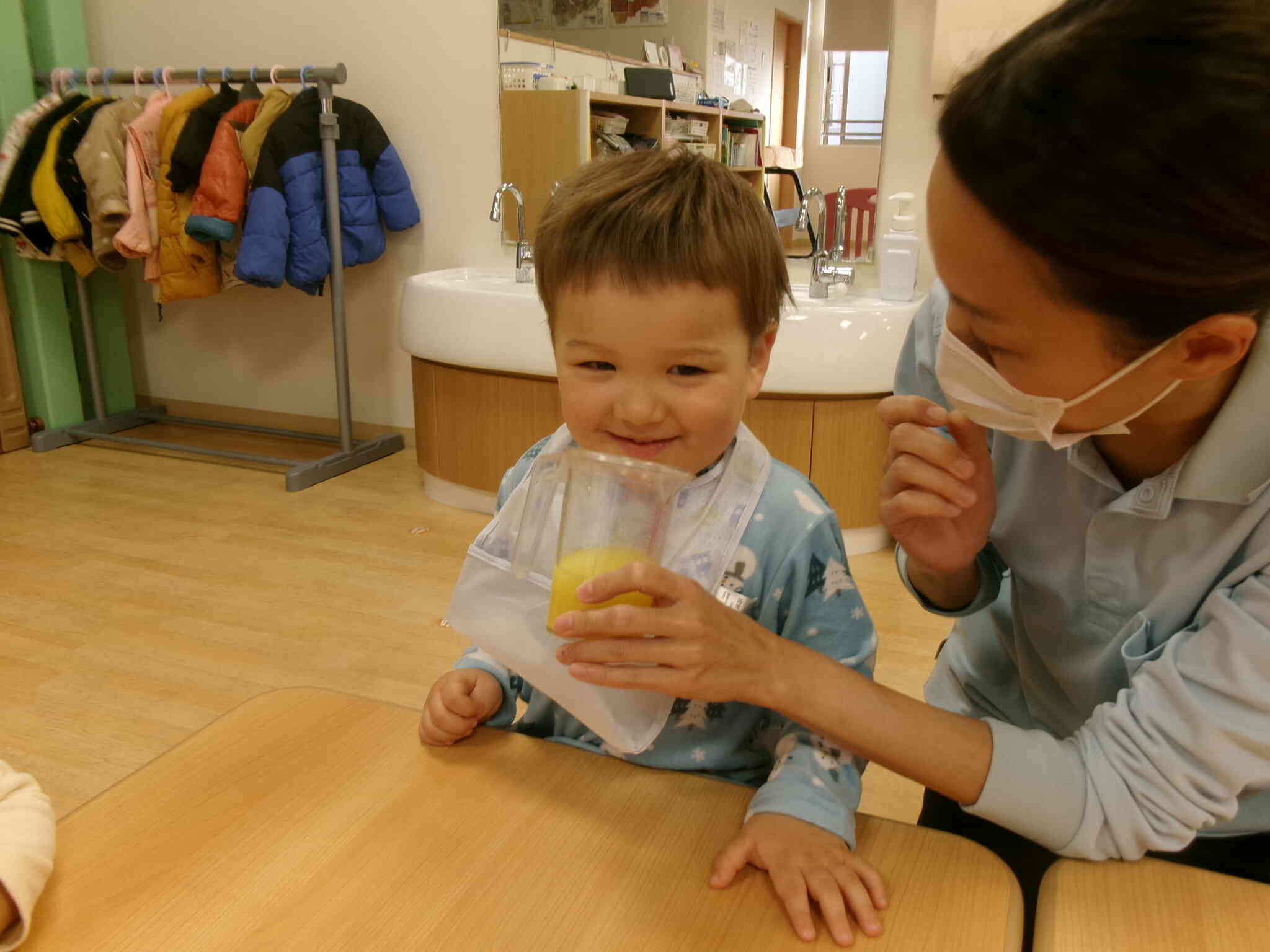 みかんジュースみたいな香りがするね。