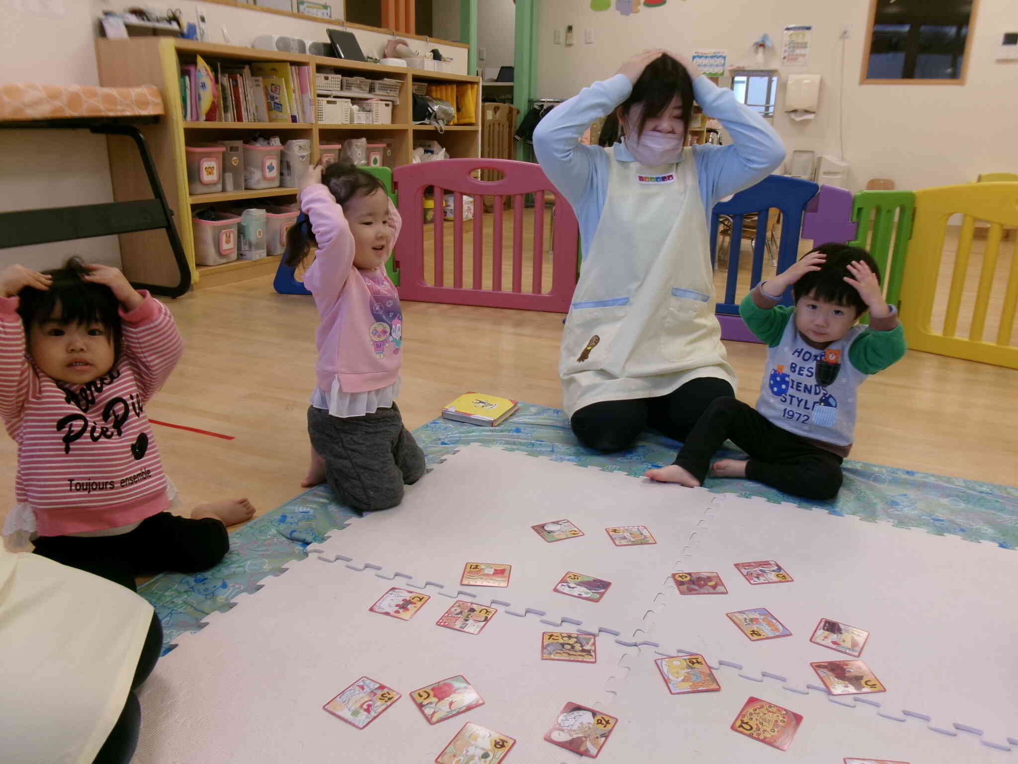 【お正月遊び】カルタに挑戦!