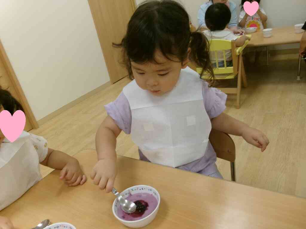 【9月食育 ソースをかけると色が変わる不思議なムース】