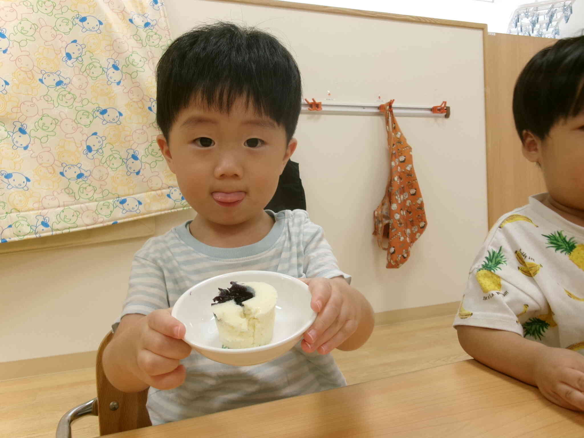 【１０月食育　電子レンジの魔法？あっという間に蒸しパンができちゃった②】