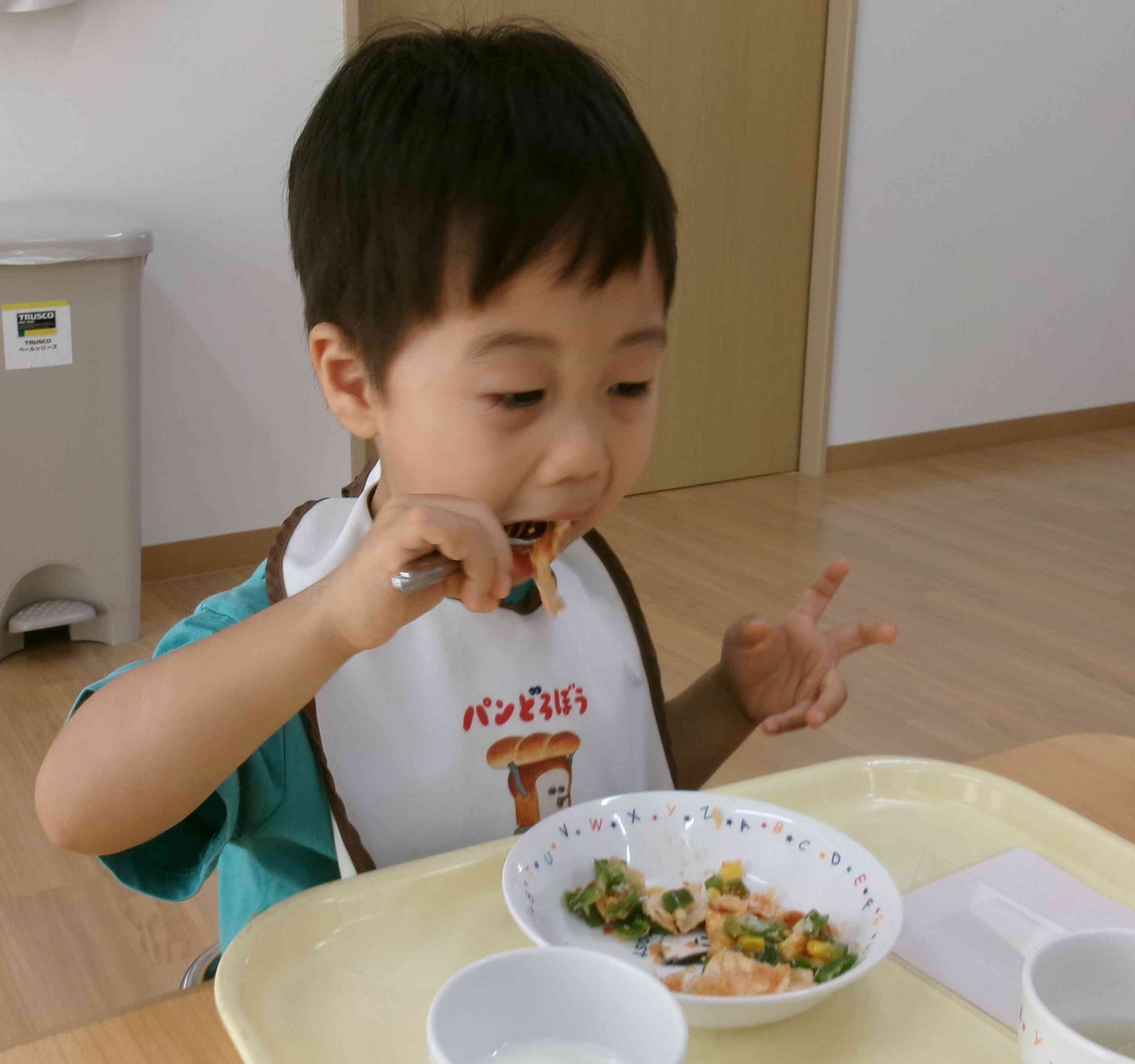 自分で作ったピザはおいしいなあ。