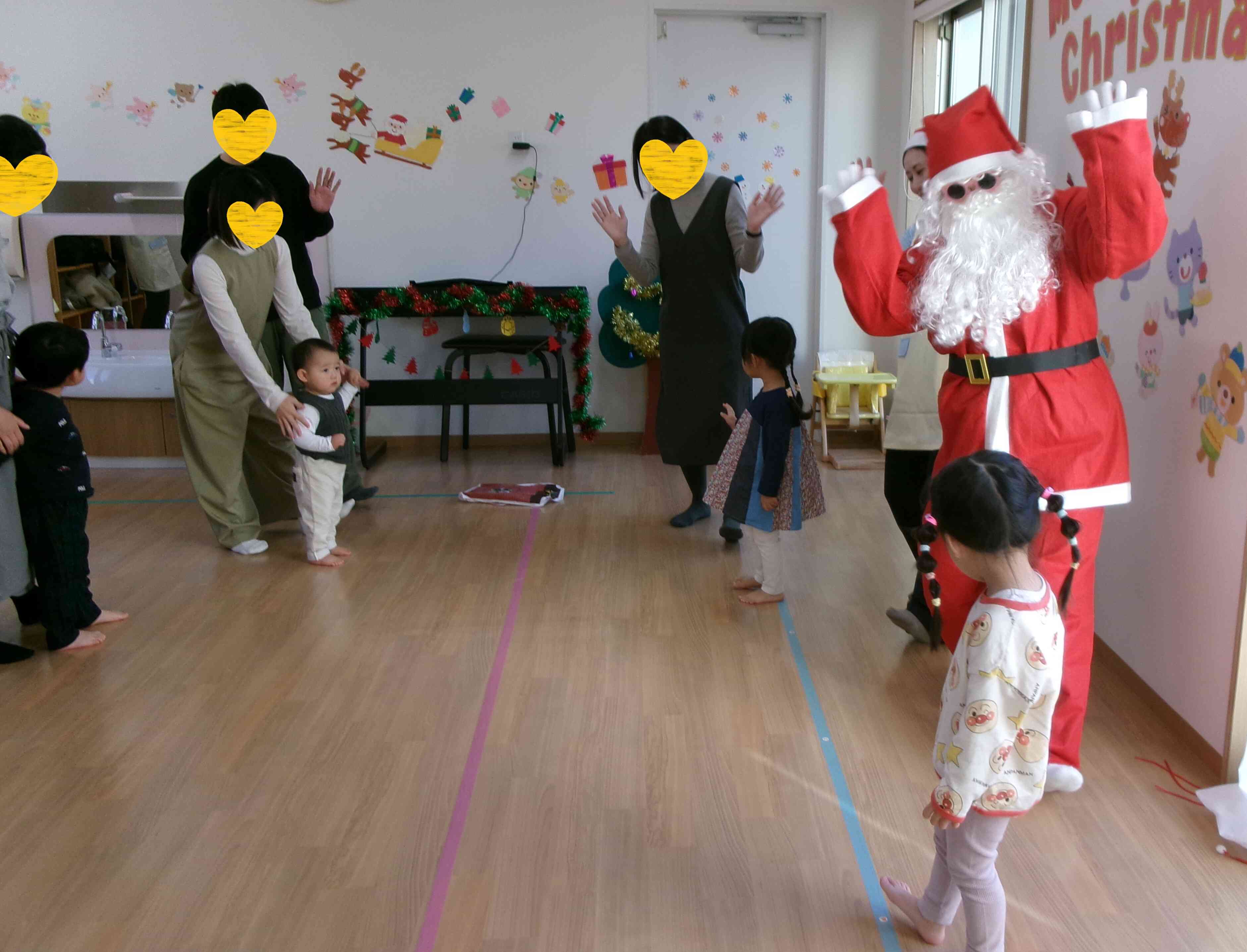 サンタさんにお礼のダンス♪
