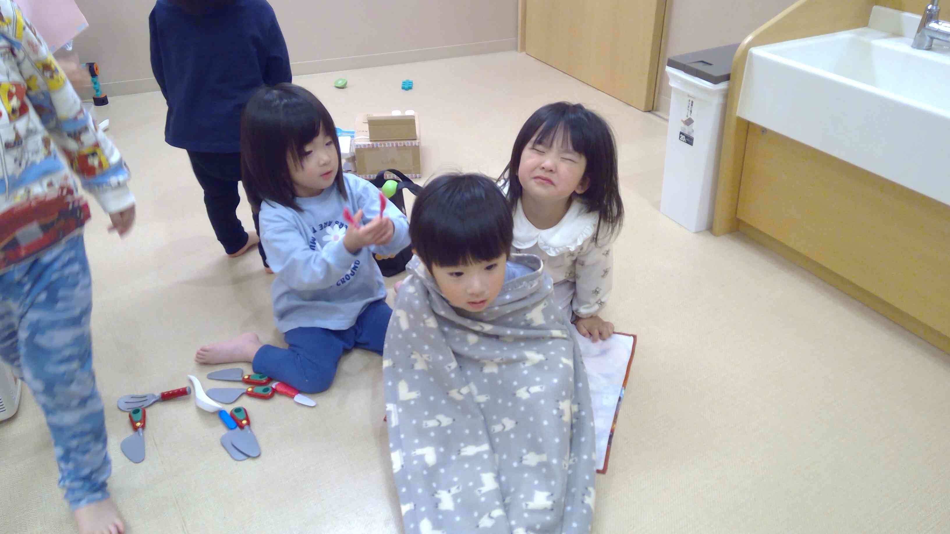 うさぎ組の日常～遊びと製作～（2歳児）
