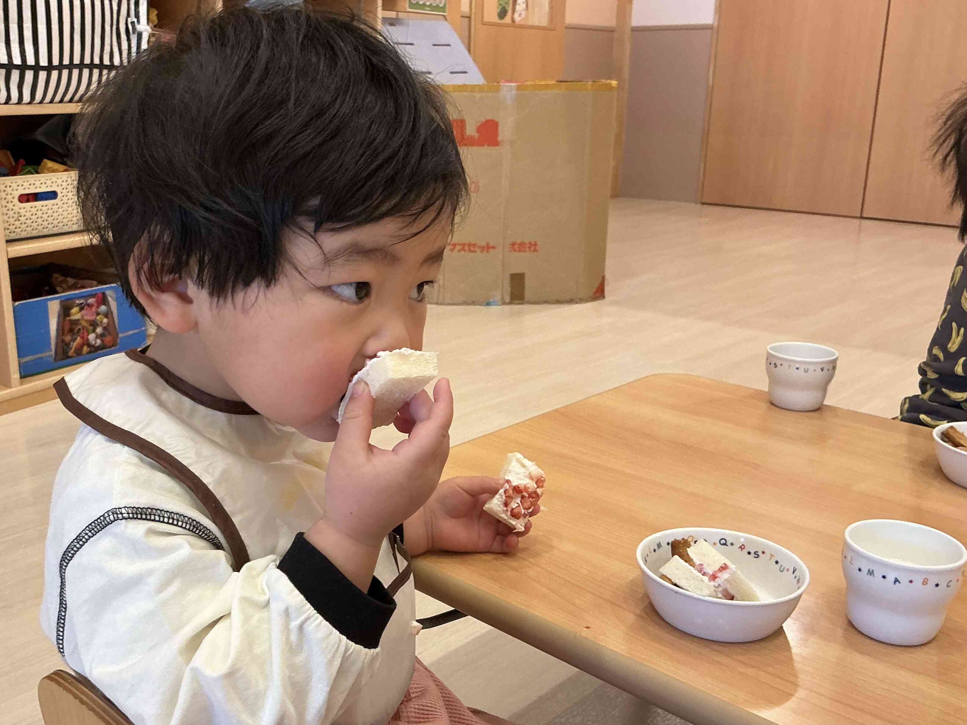 クリームおいしいなぁ